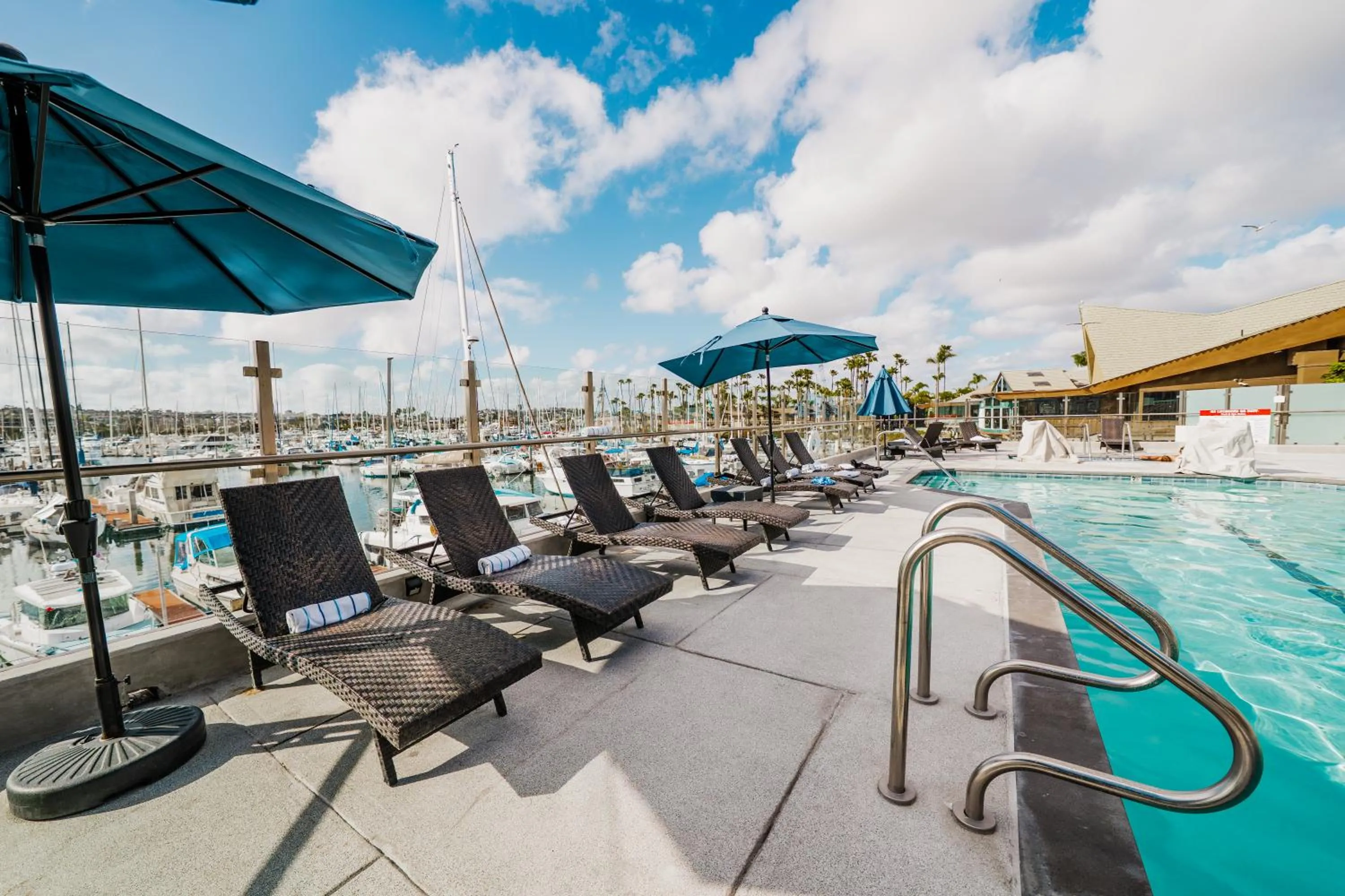 Swimming pool in Bay Club Hotel and Marina