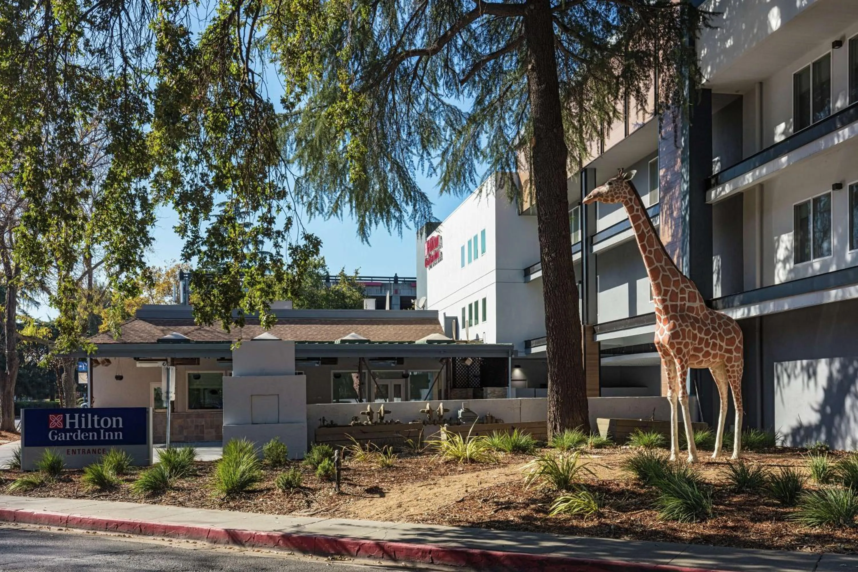 Property building in Hilton Garden Inn Davis Downtown