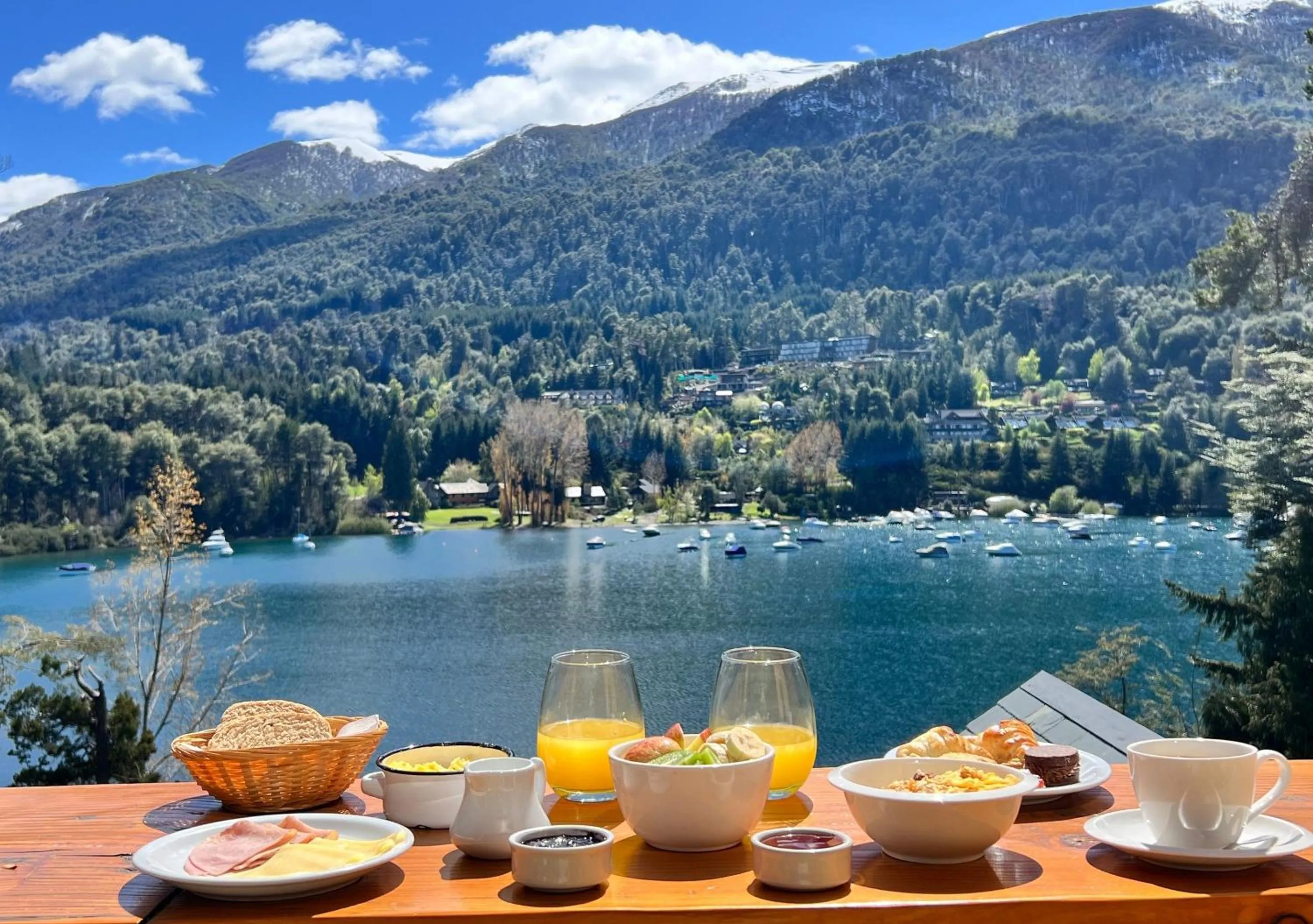 Food in El Muelle by DOT Boutique