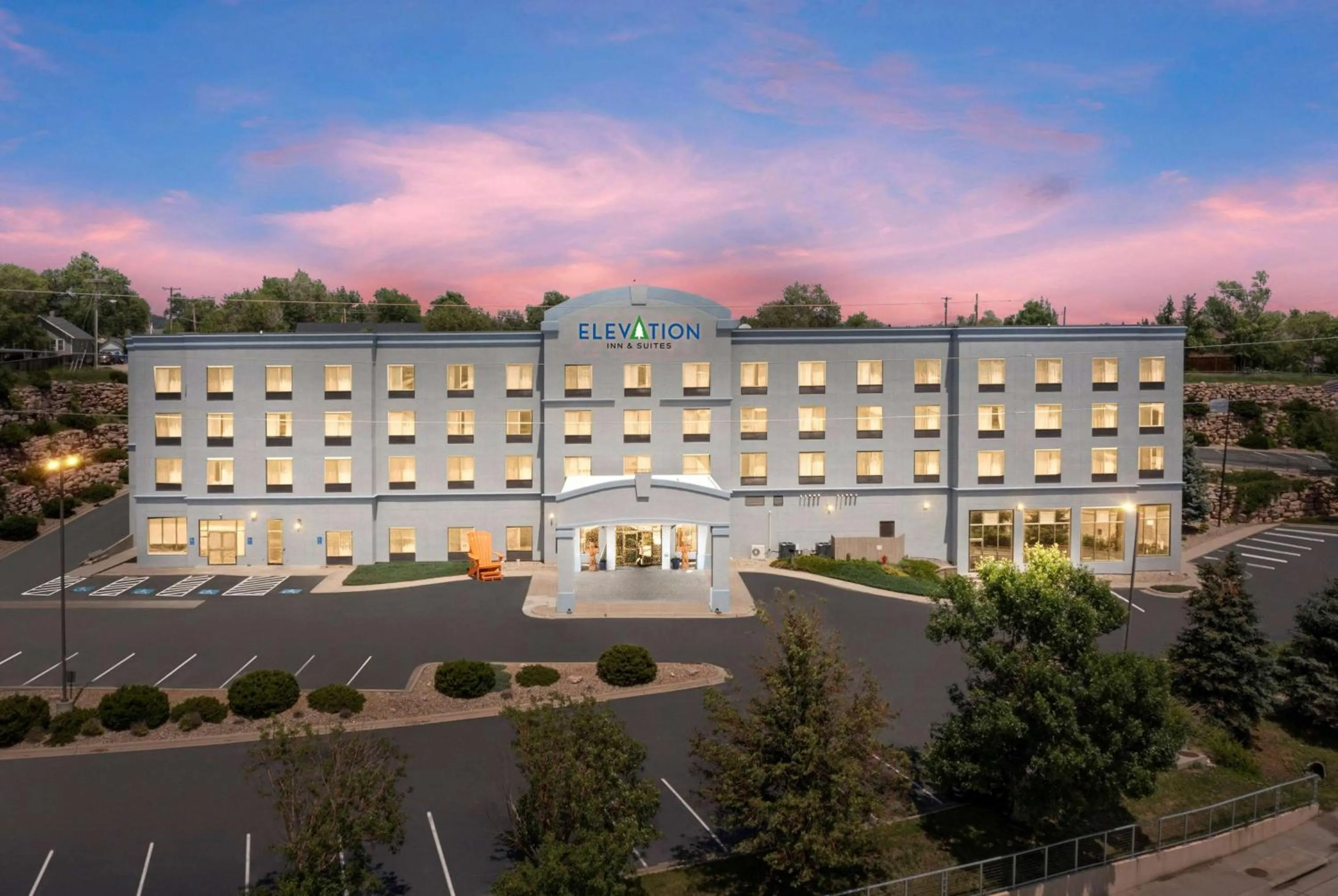 Property building in Elevation Inn & Suites, Trademark Collection by Wyndham