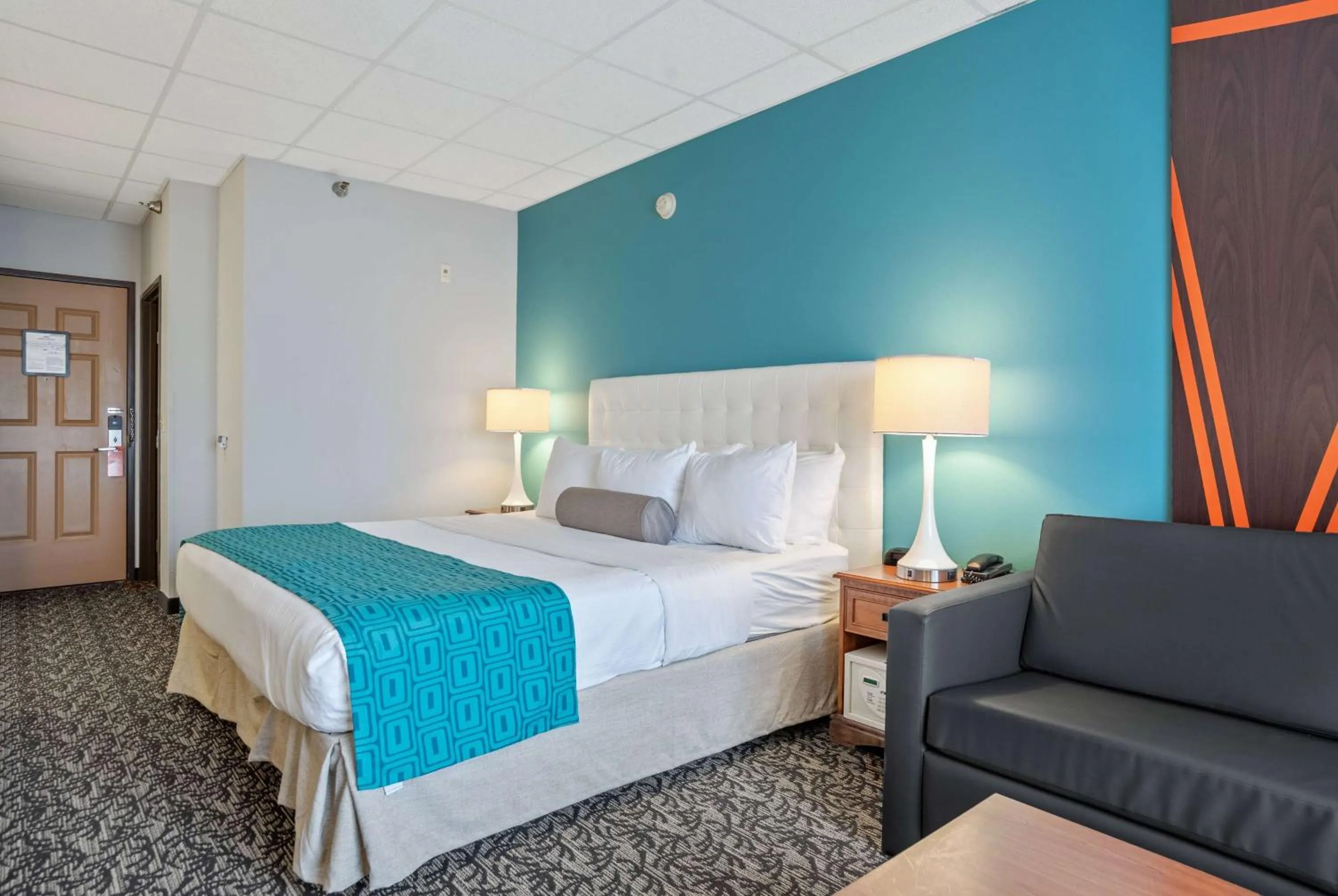 Photo of the whole room, Bed in Elevation Inn & Suites, Trademark Collection by Wyndham