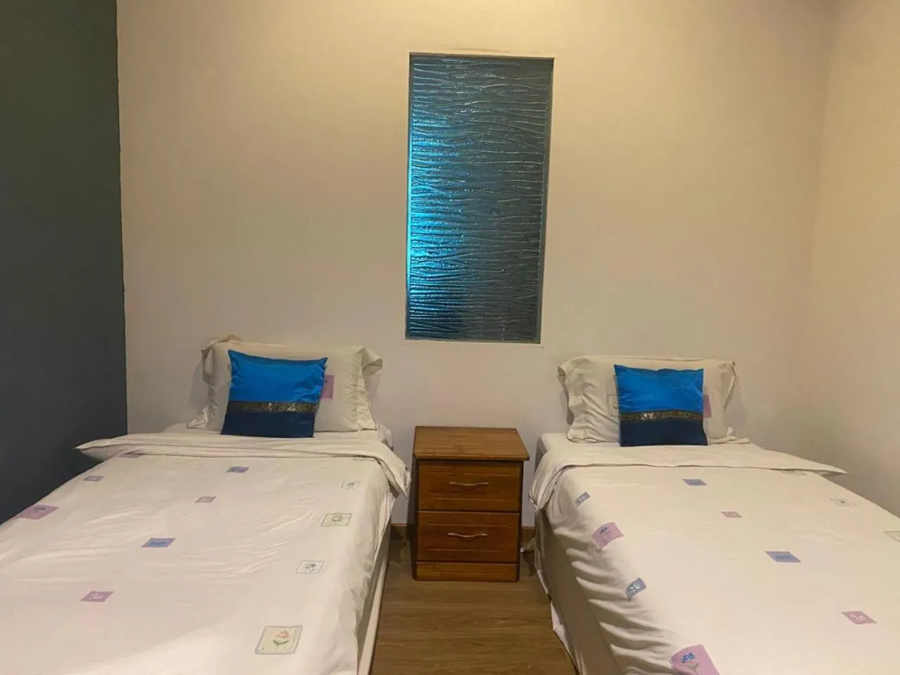 Bedroom, Bed in Wesberly Apartments