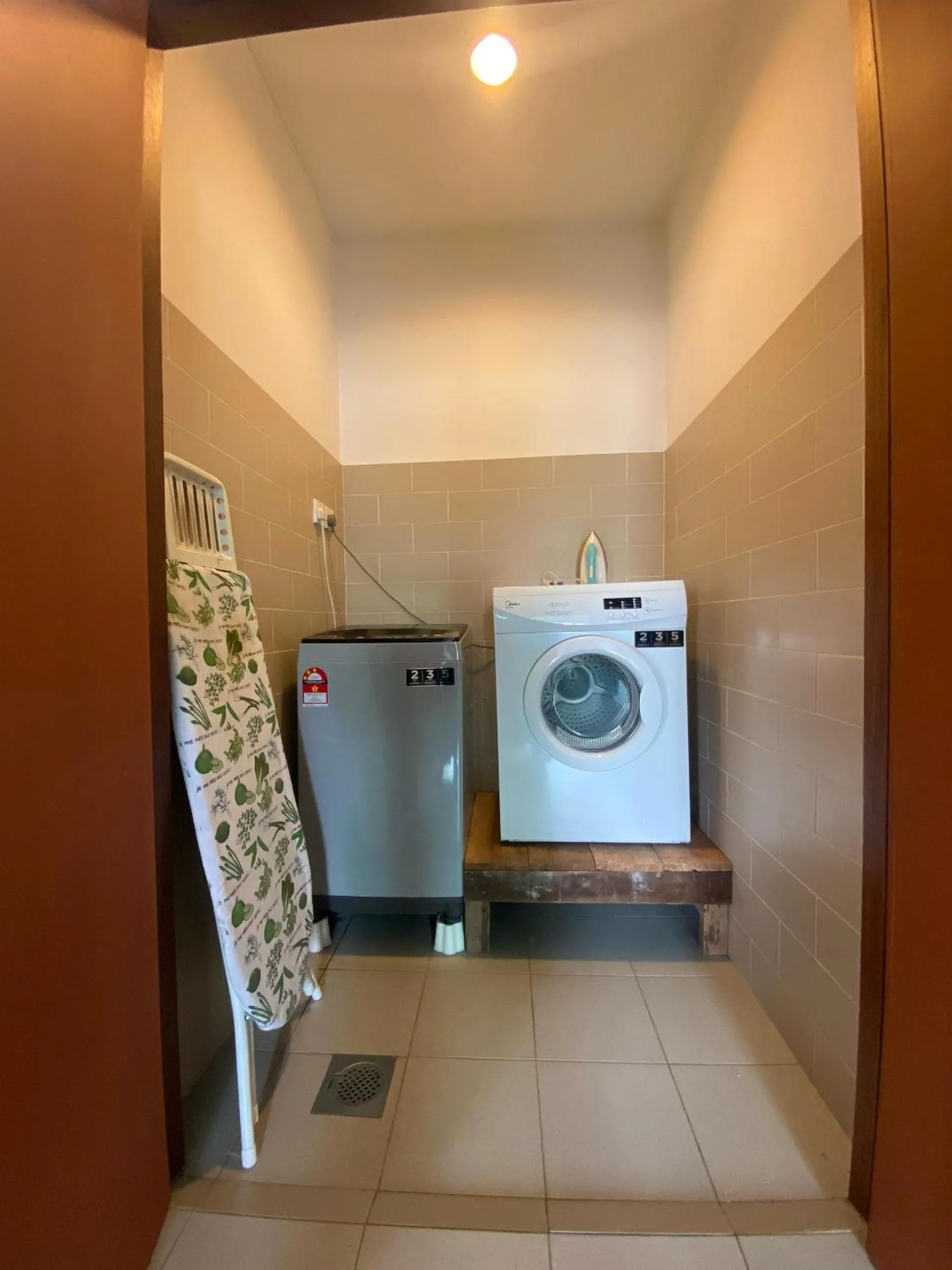 laundry in Wesberly Apartments