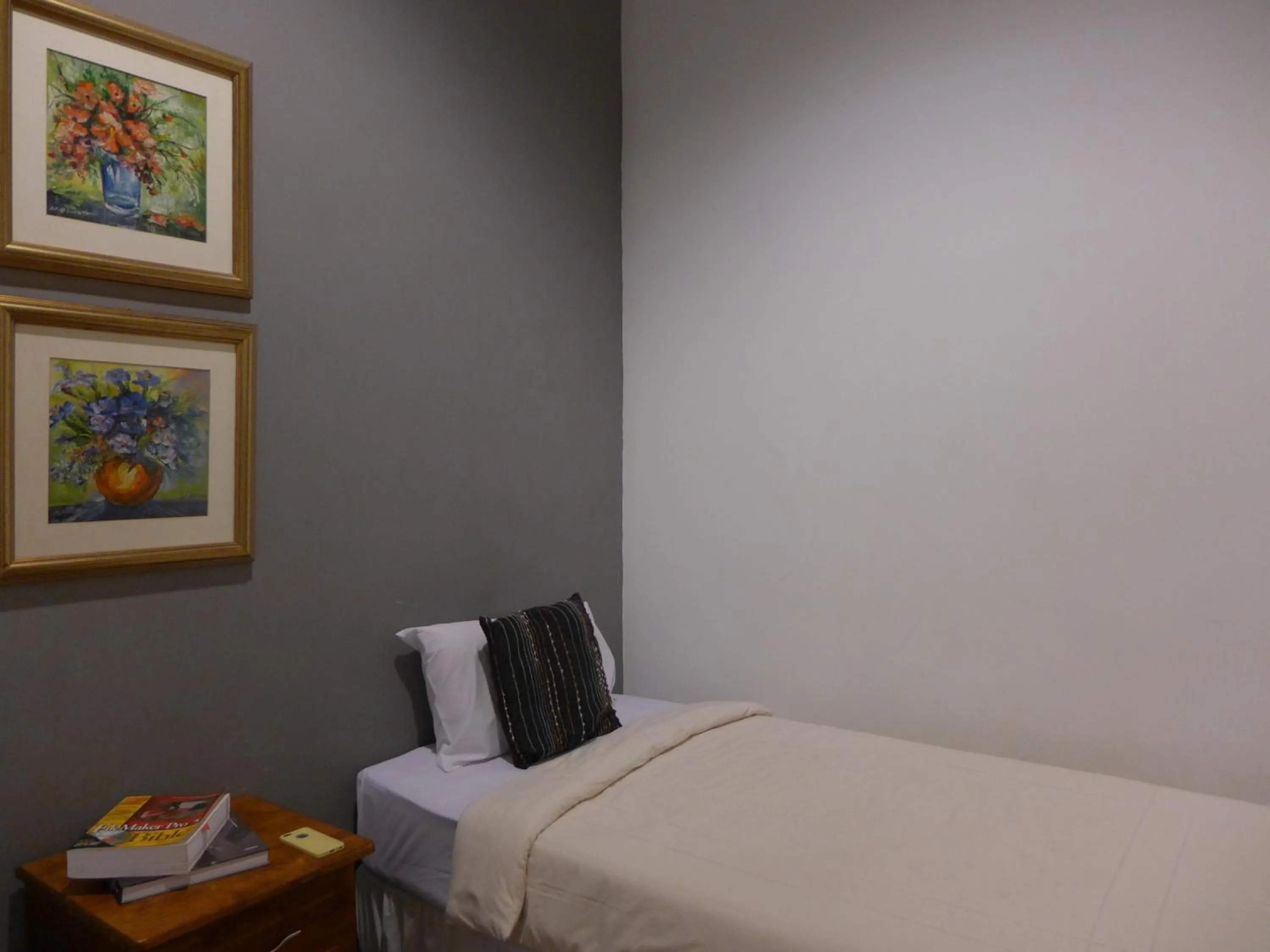 Bedroom, Bed in Wesberly Apartments