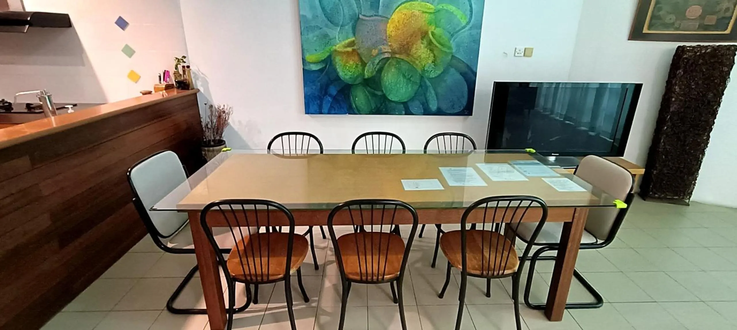 Dining area in Wesberly Apartments