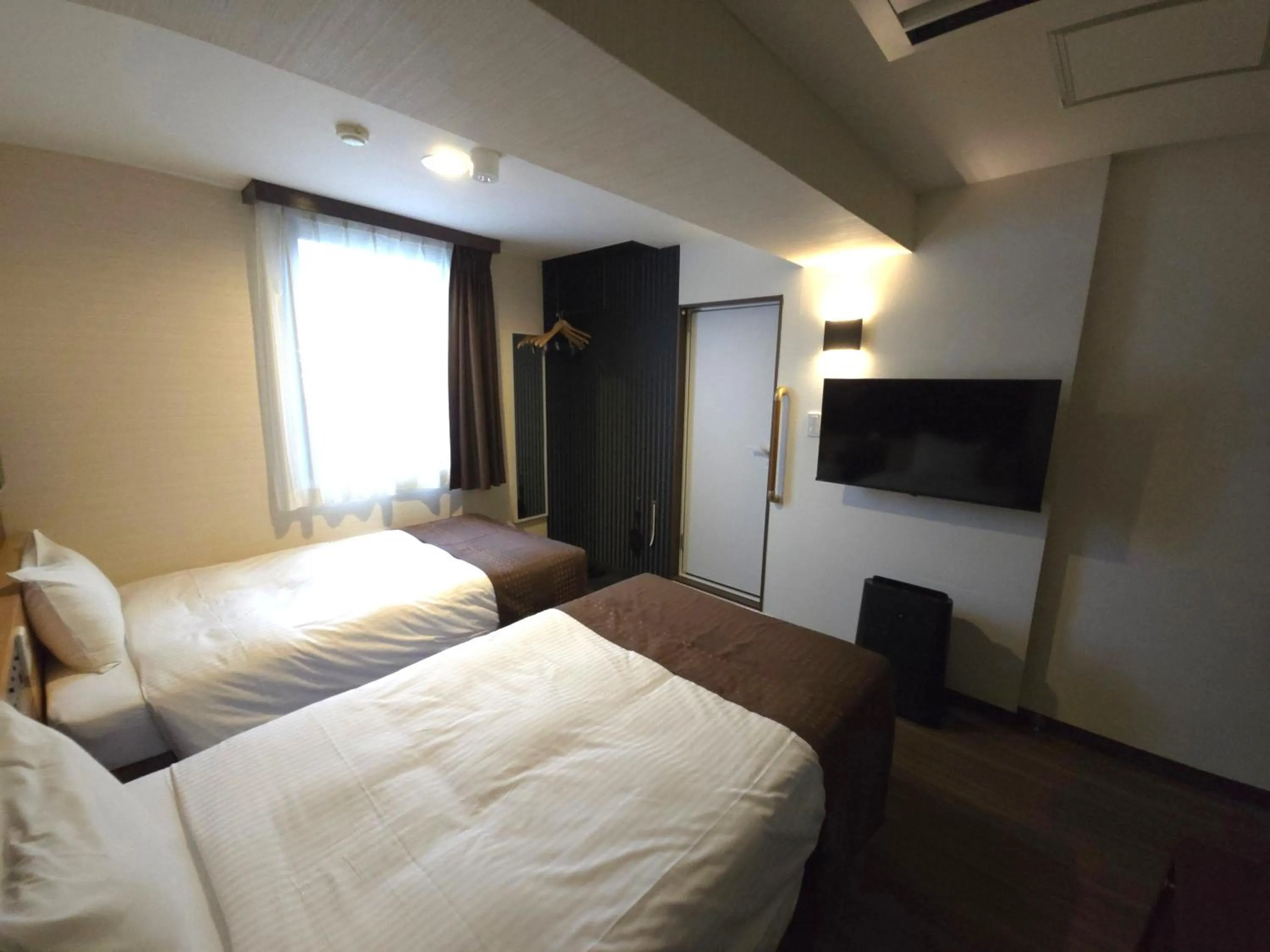 Photo of the whole room, Bed in Ueno First City Hotel