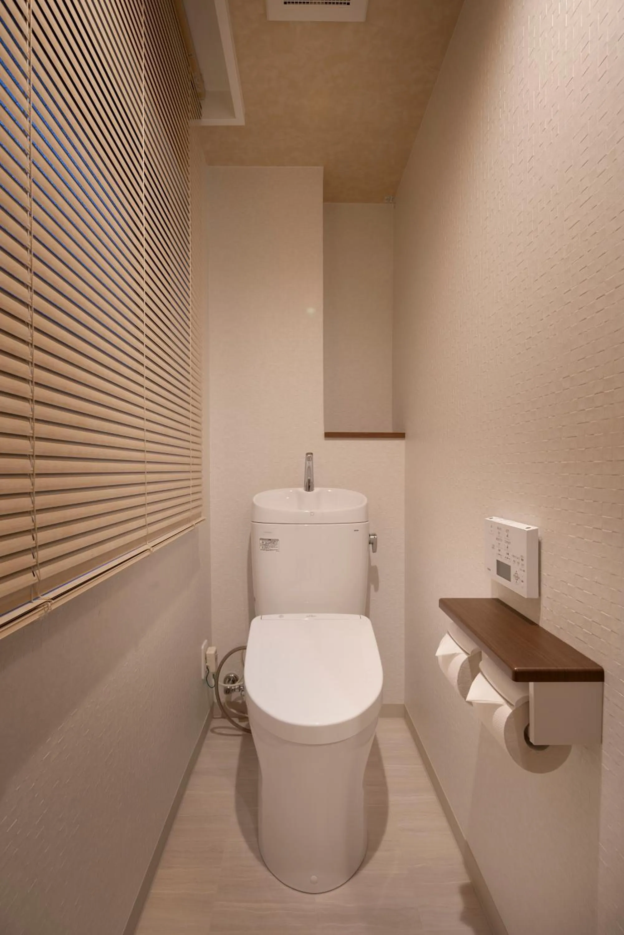 Photo of the whole room in Ueno First City Hotel