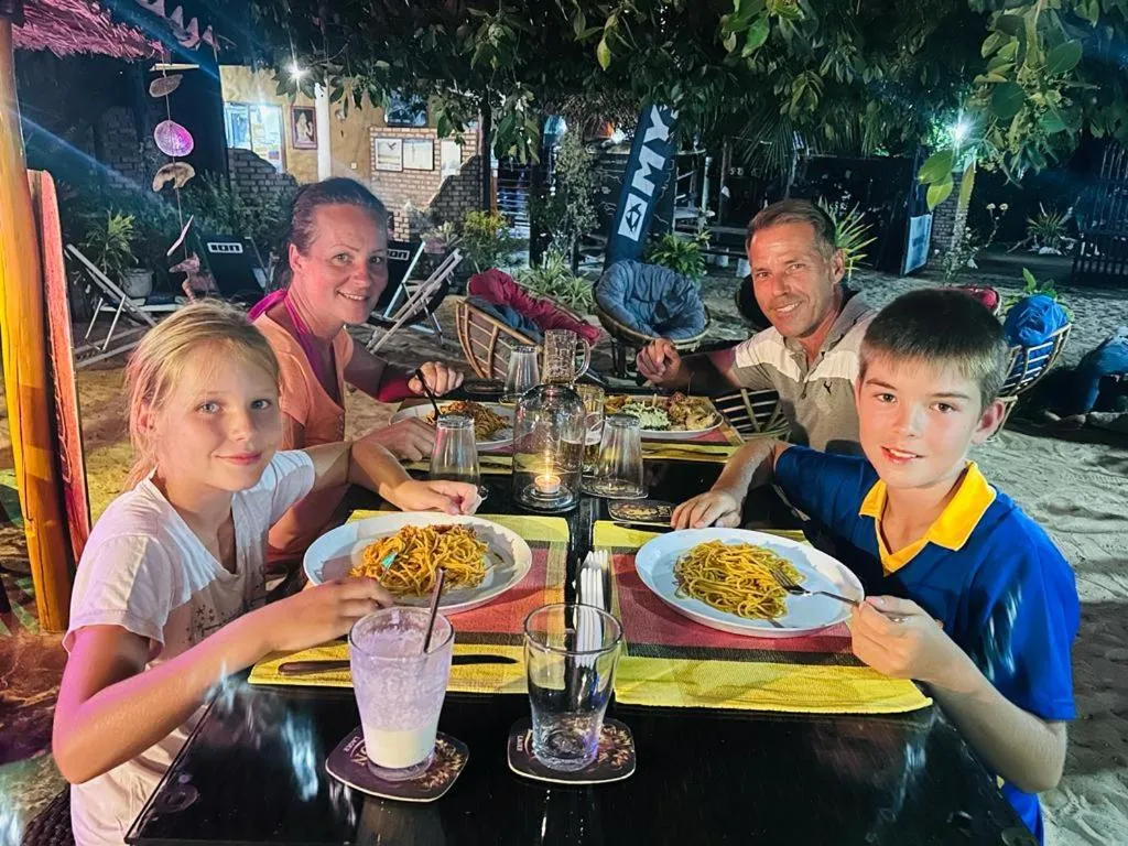 Lounge or bar in De Silva Palm Resort