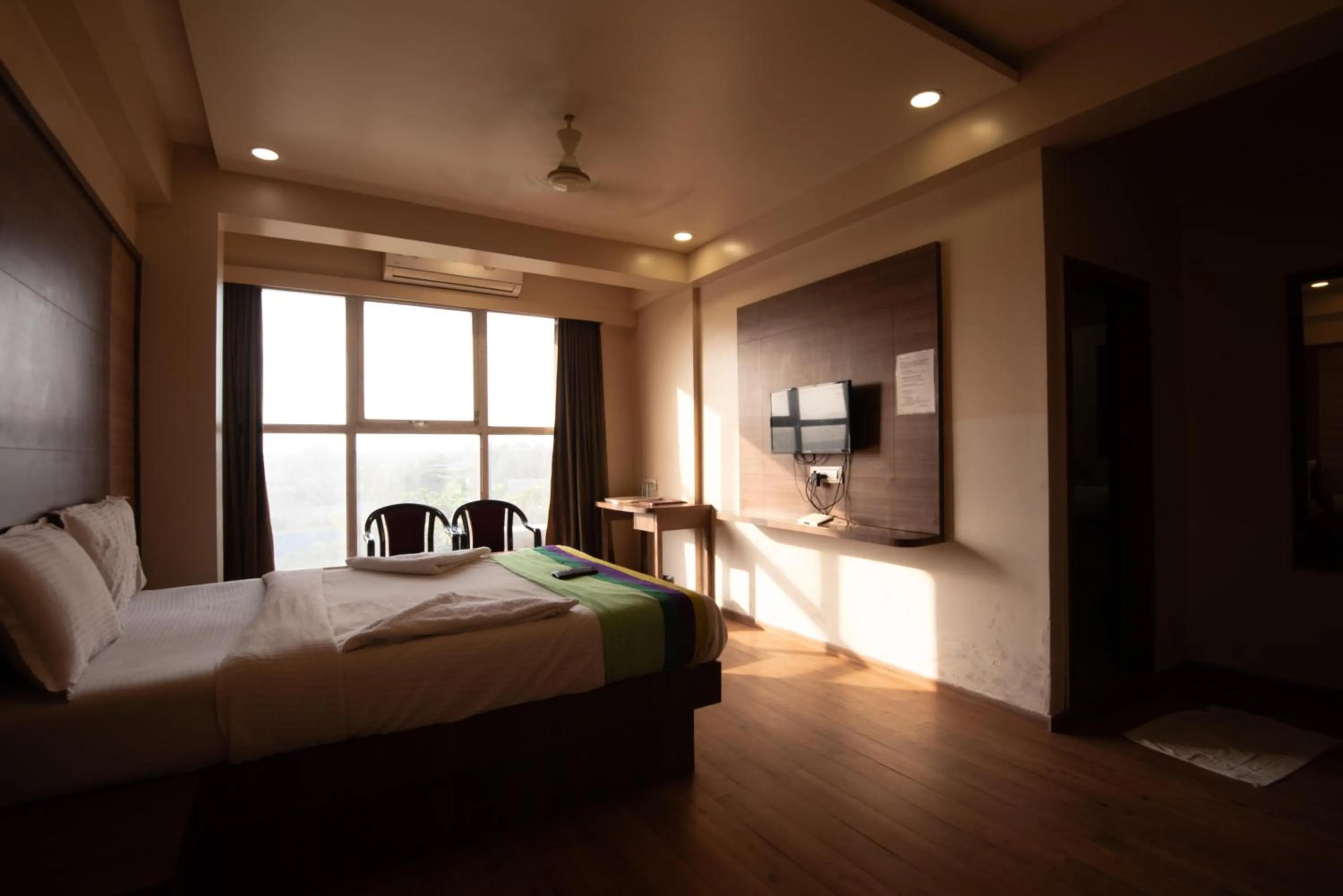 Bed in Hotel Mahadev Residency - Dapode, Bhiwandi