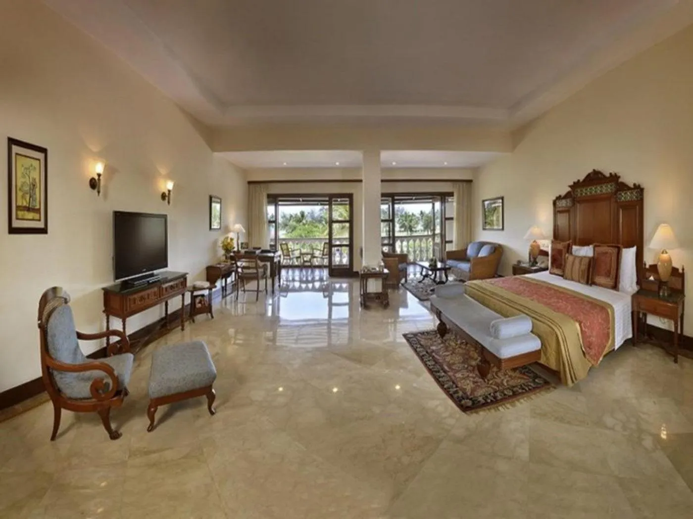 Photo of the whole room, Bed in The LaLiT Golf & Spa Resort Goa