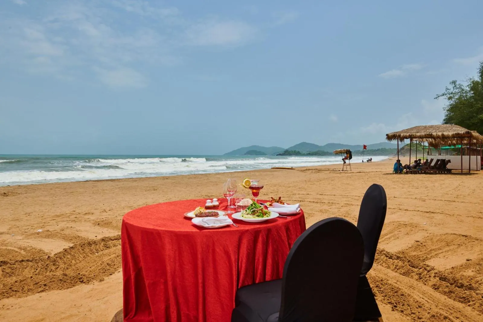 Food and drinks in The LaLiT Golf & Spa Resort Goa