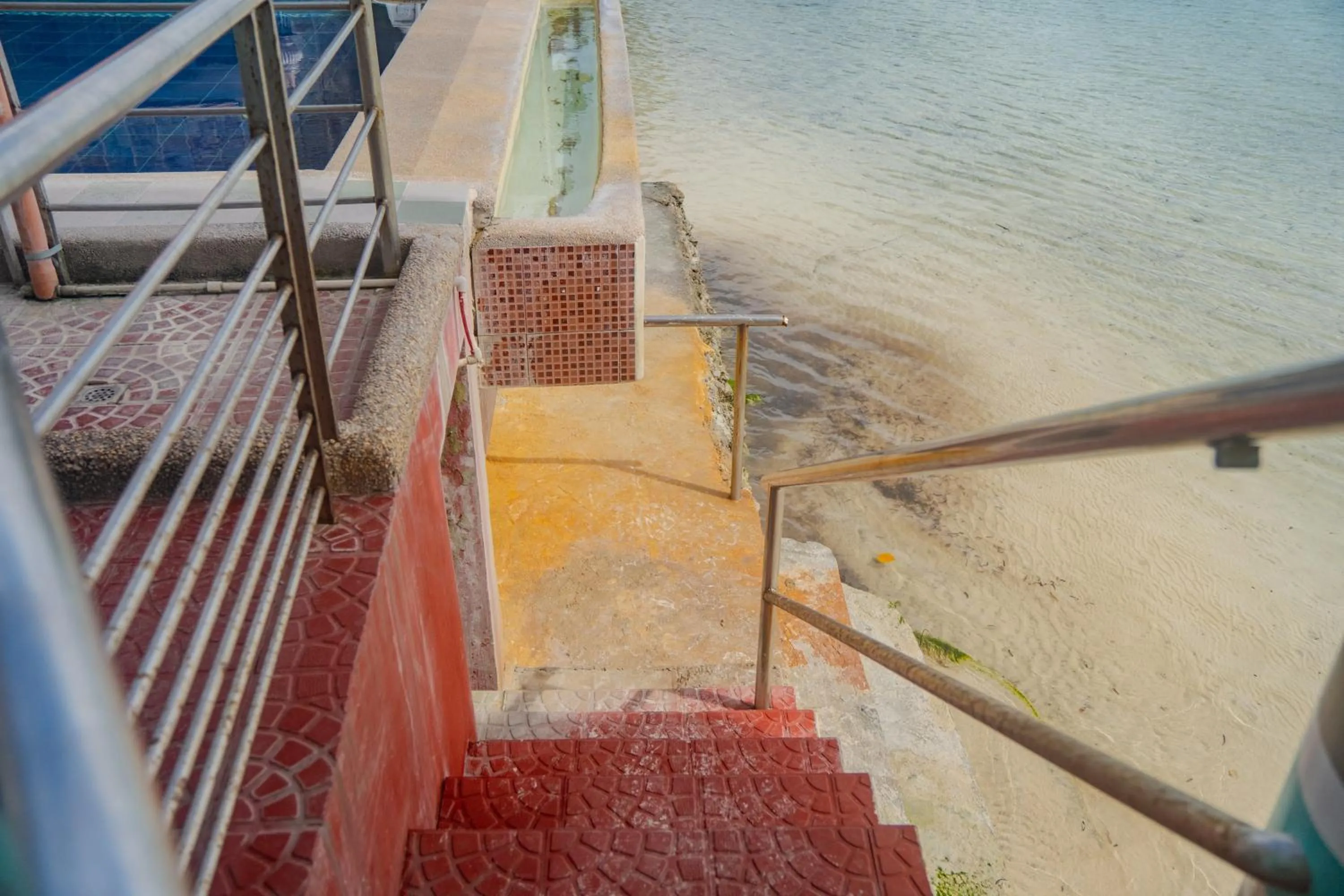 L & M Hearthstones Lodge