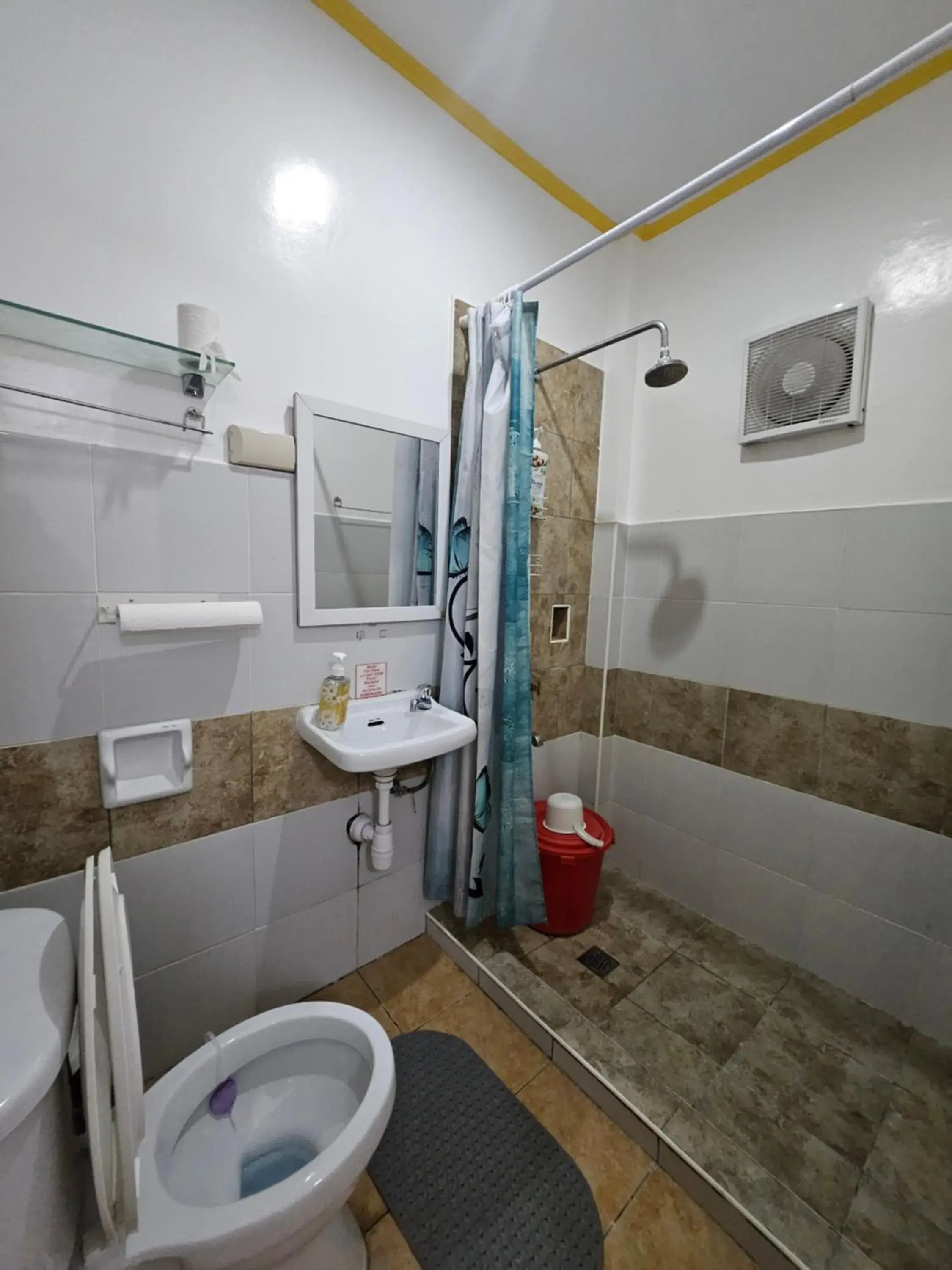 Deluxe Double Room - single occupancy in L & M Hearthstones Lodge Deluxe Double Room - single occupancy in L & M Hearthstones Lodge