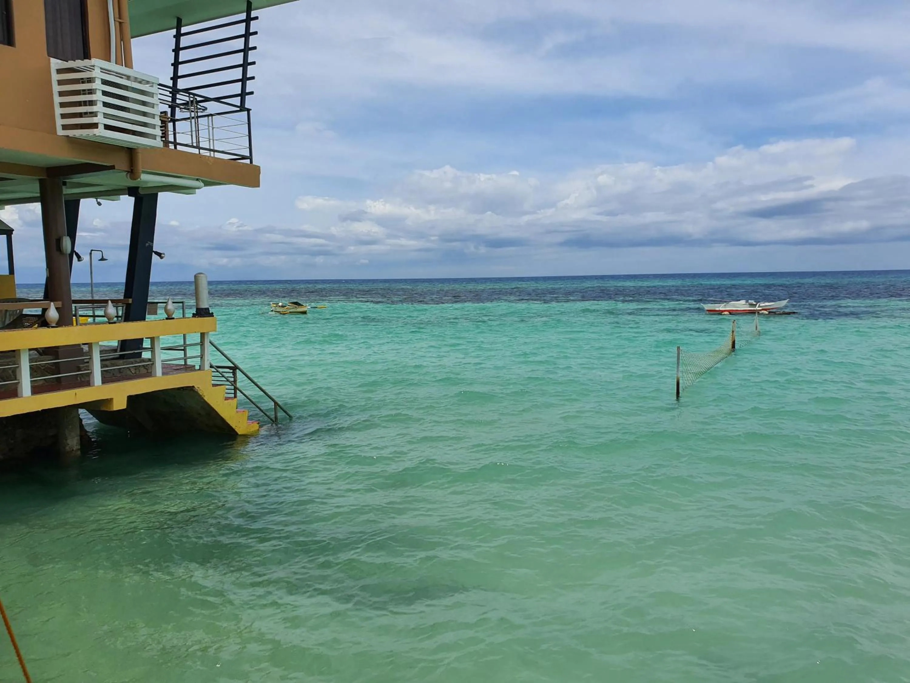 Beach in L & M Hearthstones Lodge