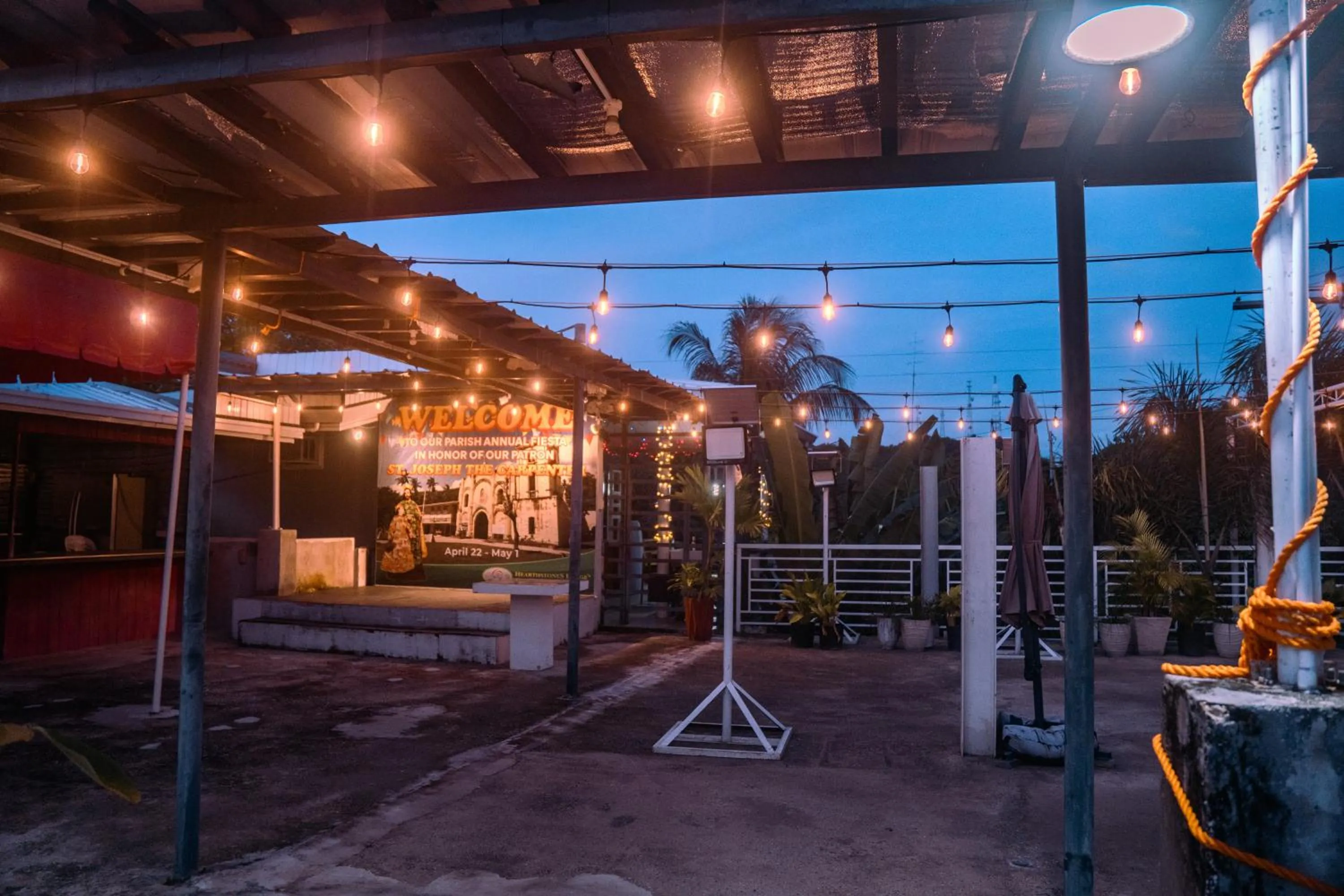 L & M Hearthstones Lodge