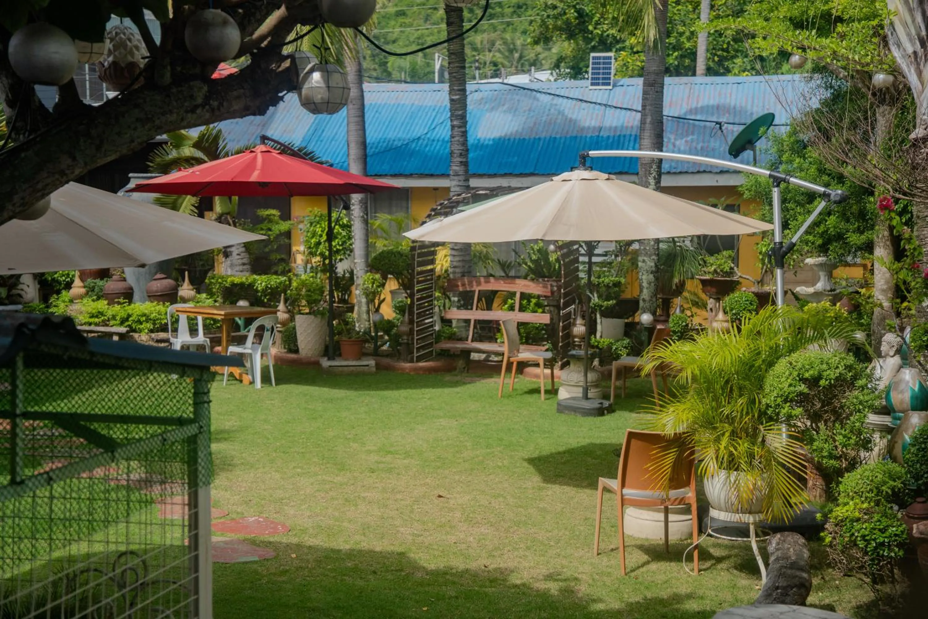 L & M Hearthstones Lodge