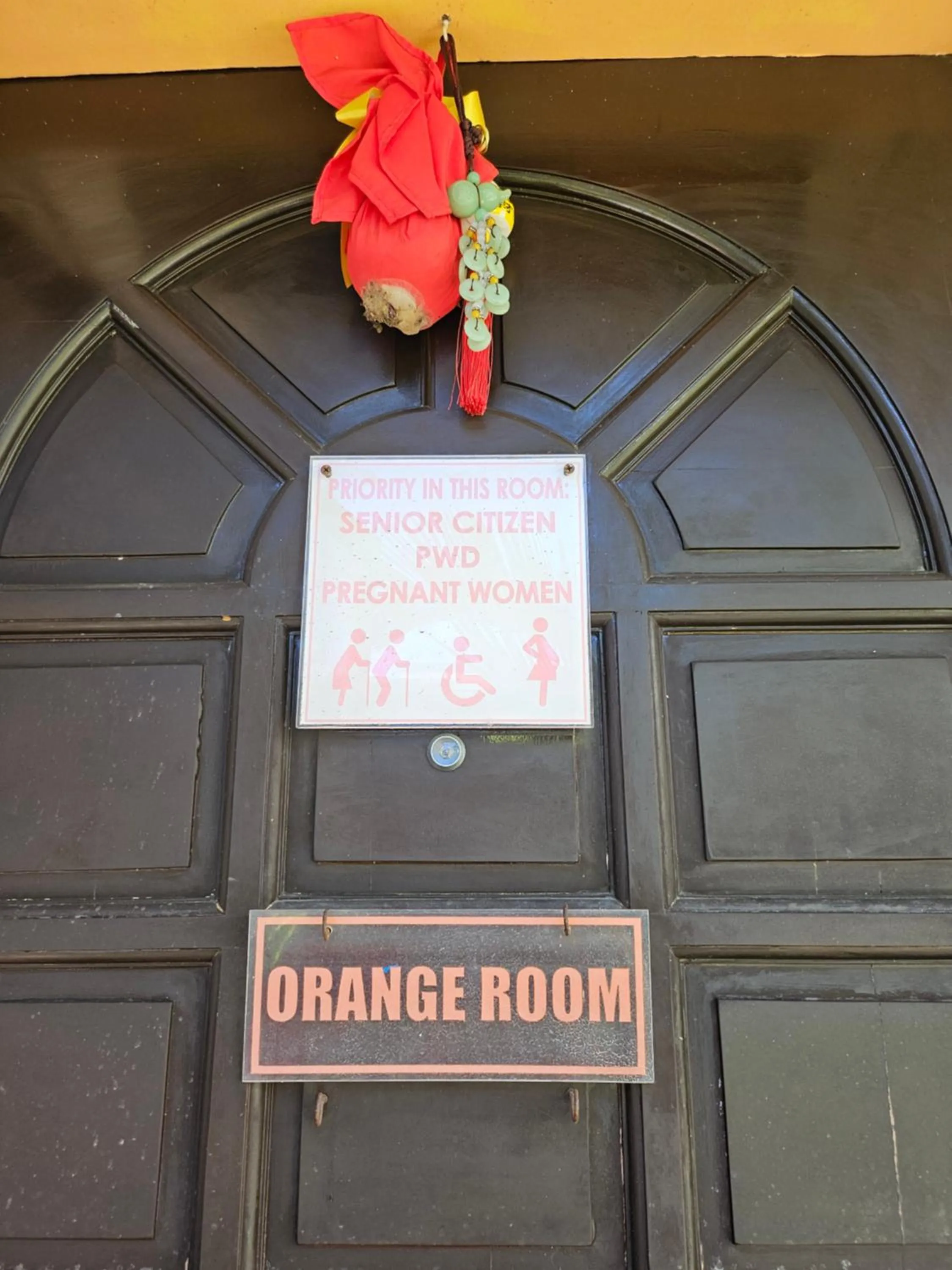 L & M Hearthstones Lodge