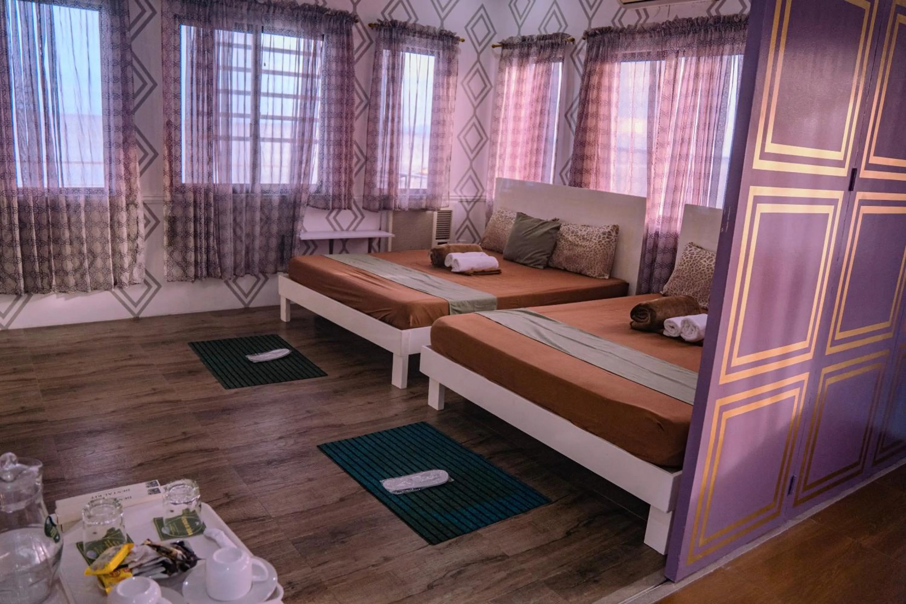 Bed in L & M Hearthstones Lodge