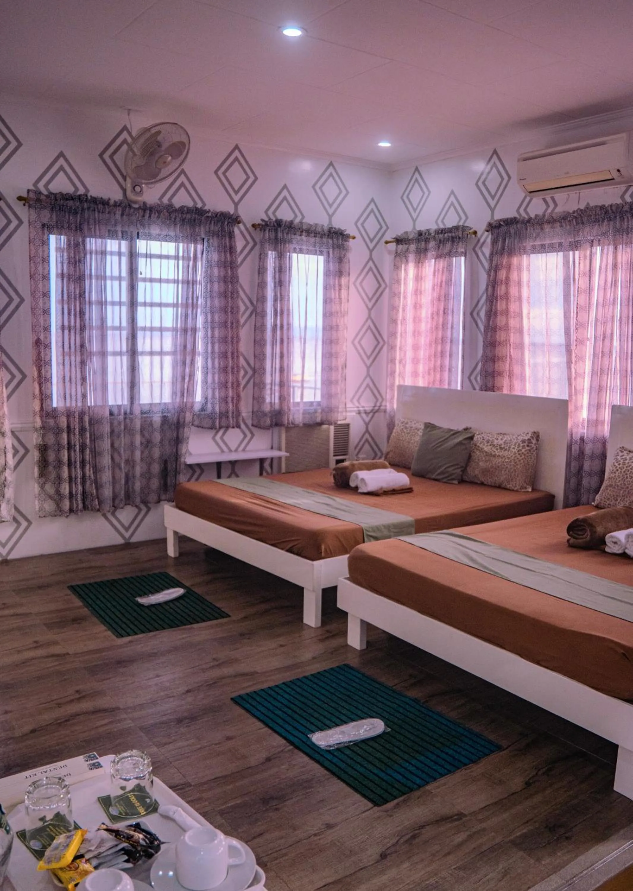 Bed in L & M Hearthstones Lodge