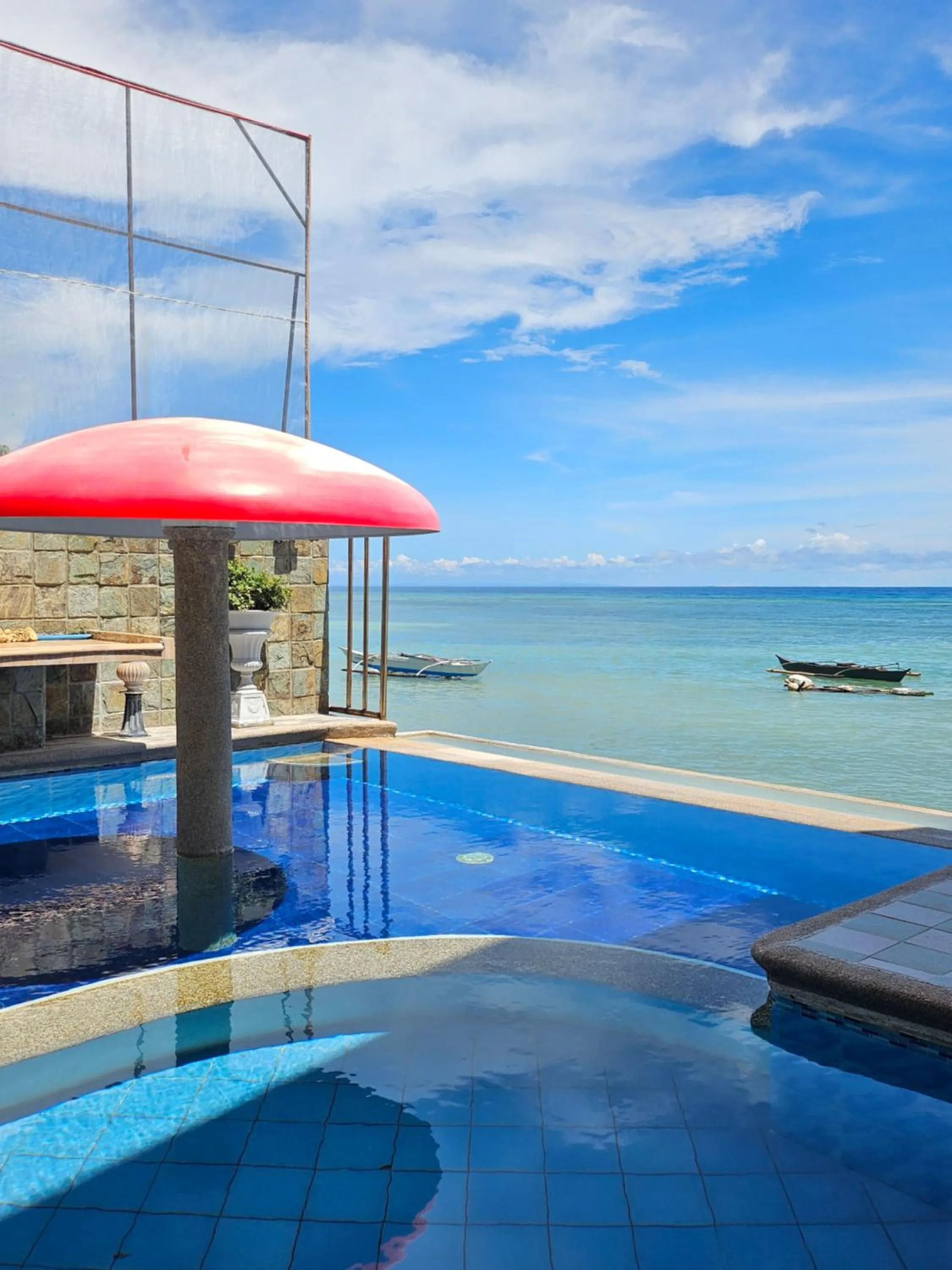 L & M Hearthstones Lodge