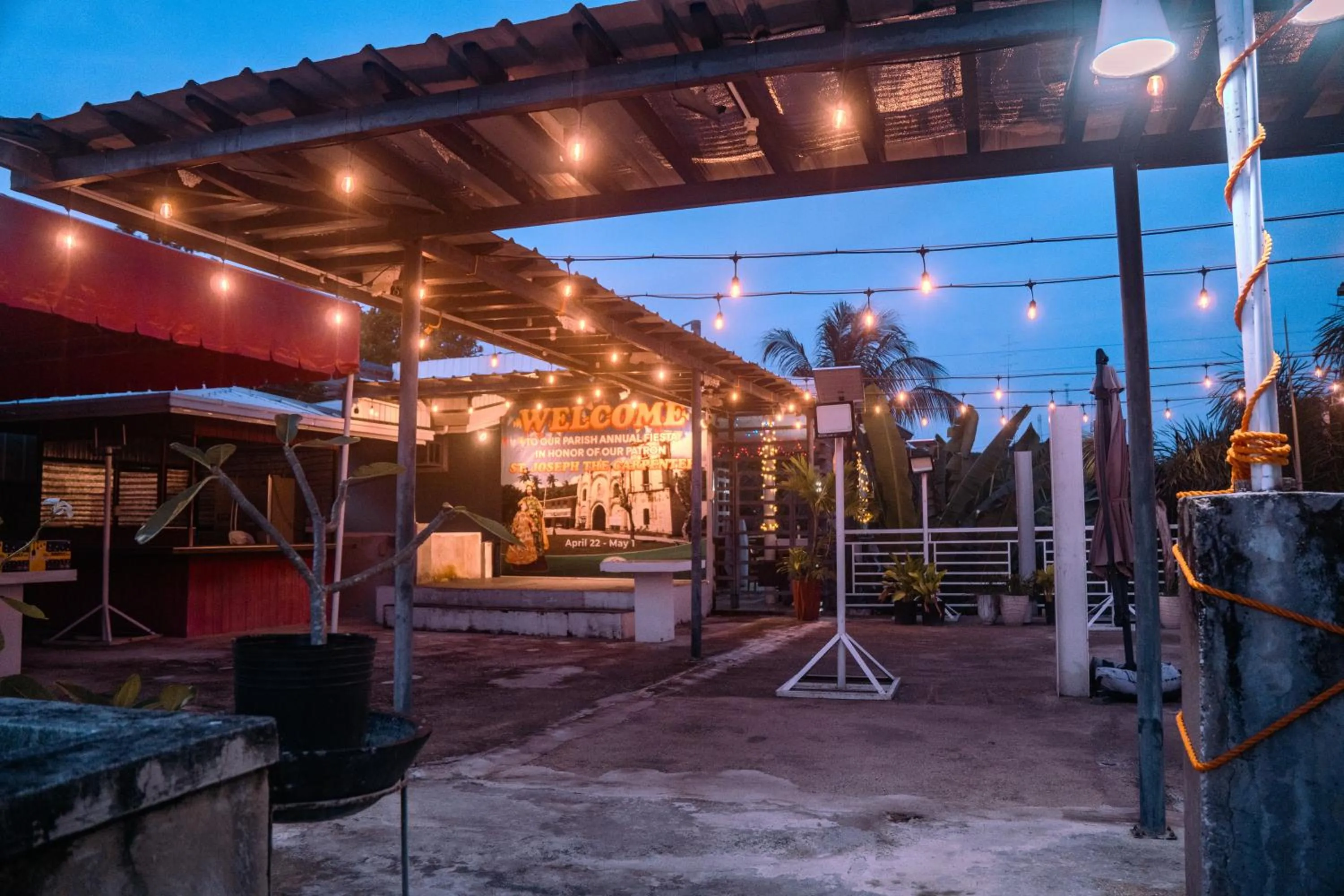 L & M Hearthstones Lodge