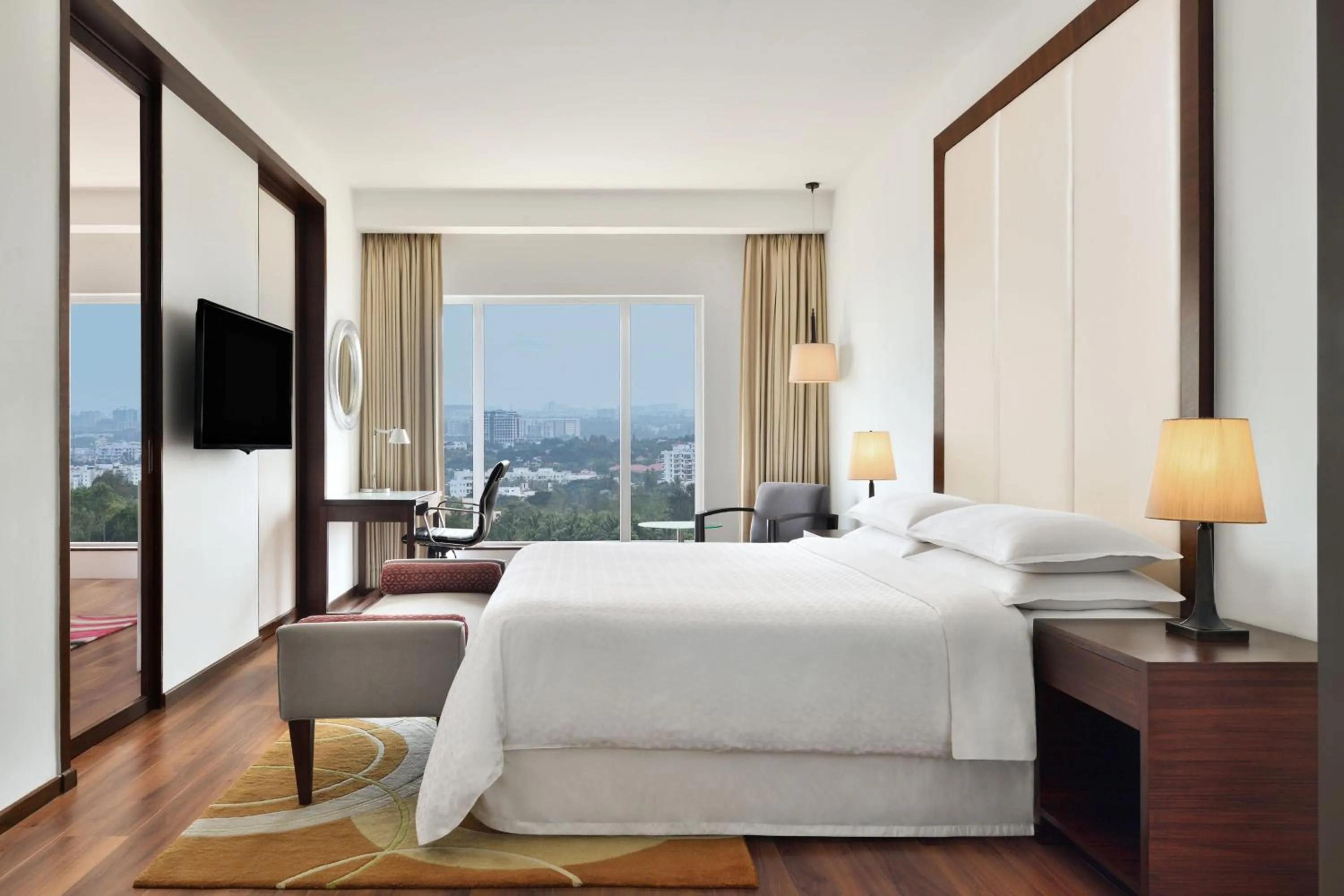 Photo of the whole room, Bed in Four Points by Sheraton Bengaluru Whitefield