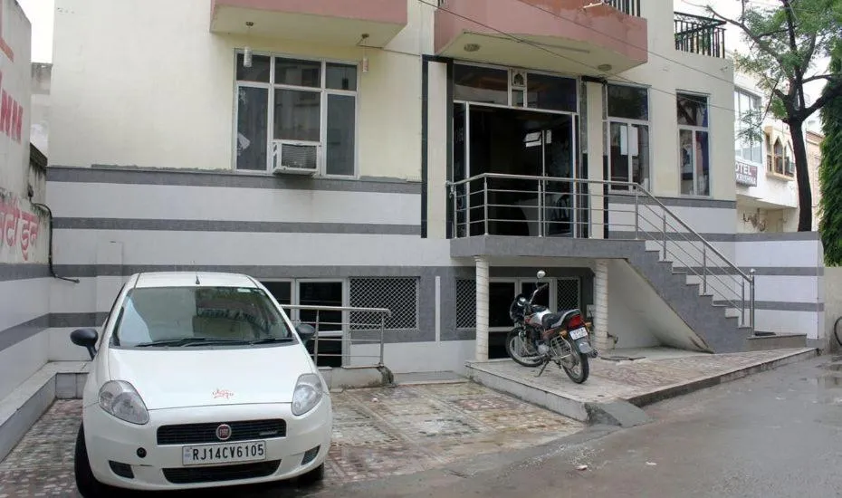 Facade/entrance in Hotel New City Inn