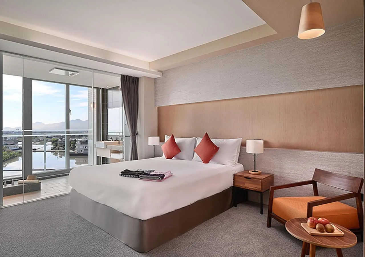 Bedroom, Bed in Dancewoods Hotel