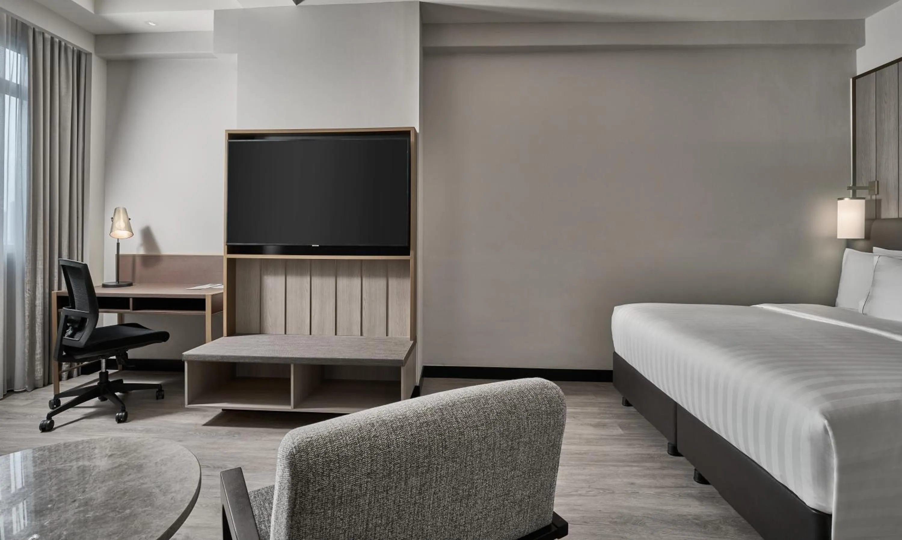 Bedroom, Bed in Novotel Singapore on Kitchener