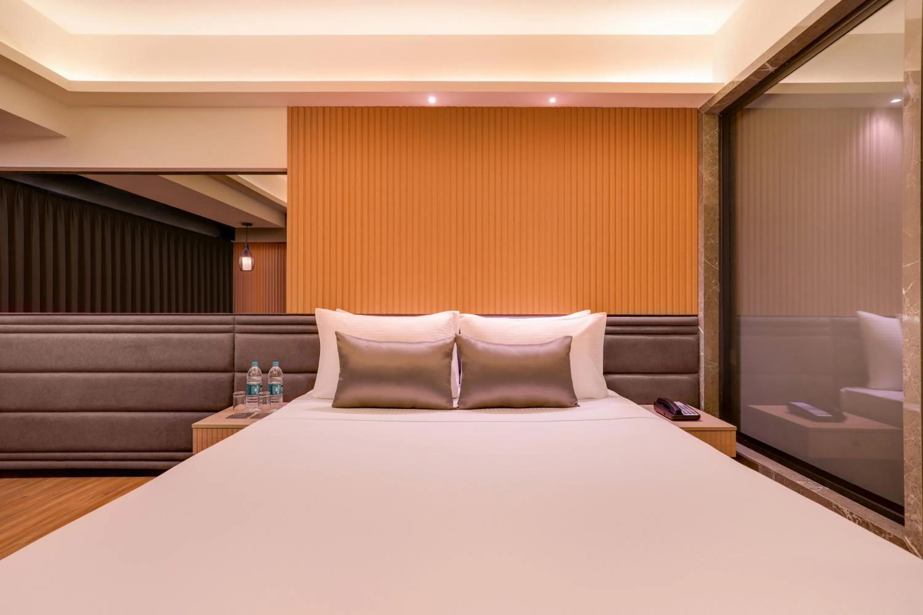 Bed in Lemon Tree Premier, Malad, Mumbai