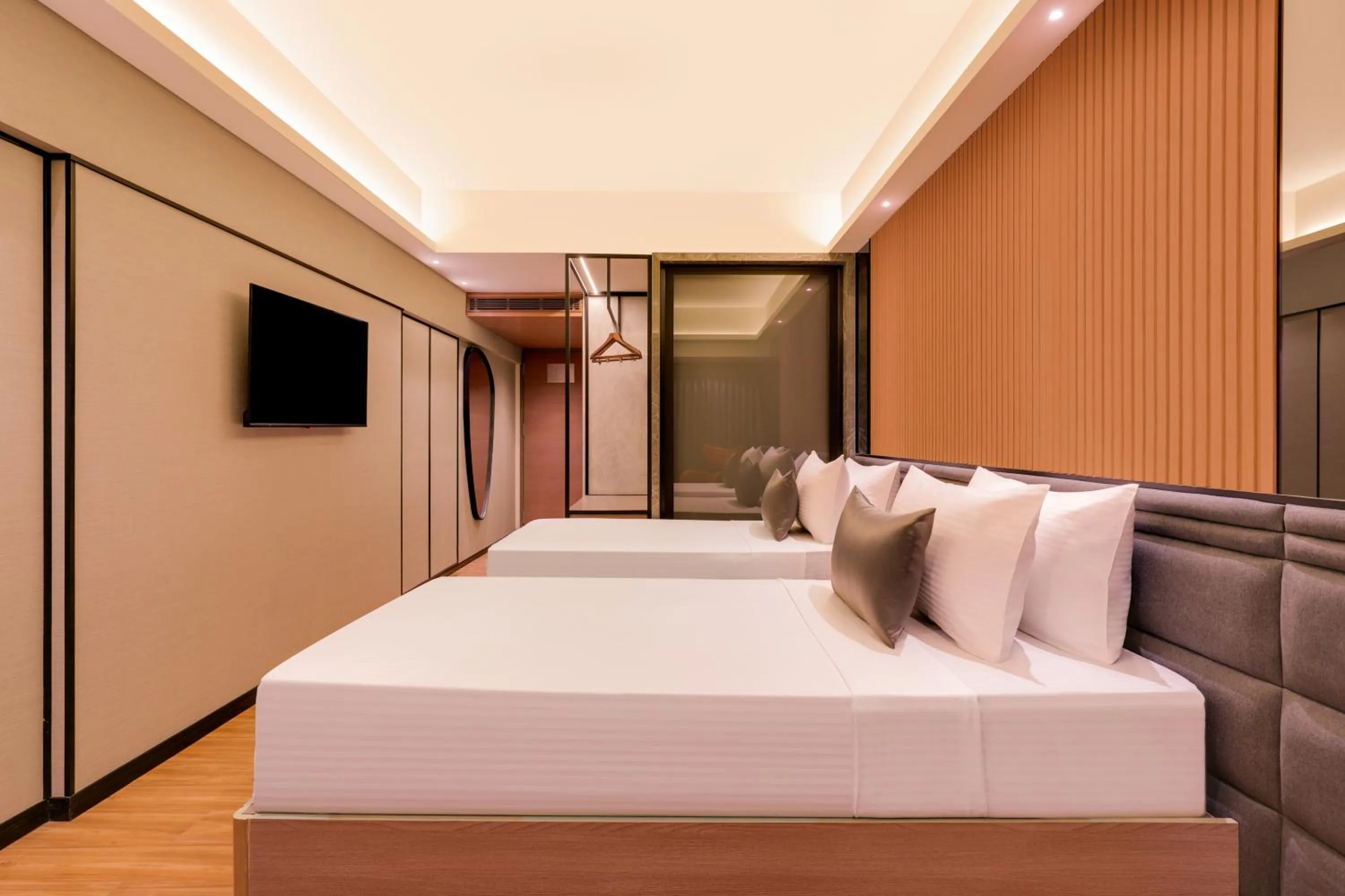 Bed in Lemon Tree Premier, Malad, Mumbai