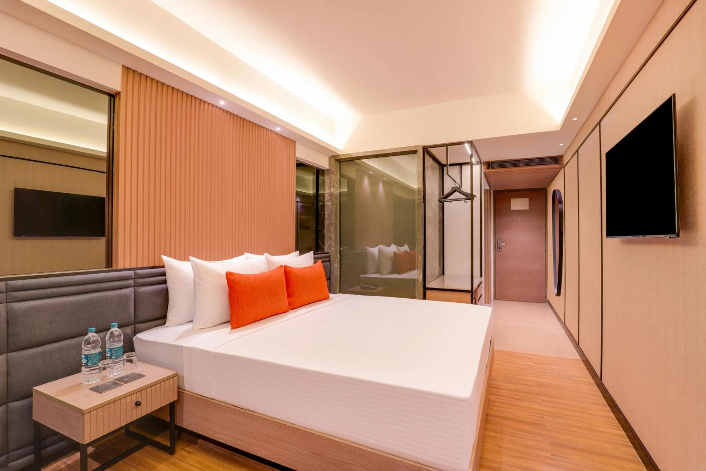 Bedroom, Bed in Lemon Tree Premier, Malad, Mumbai