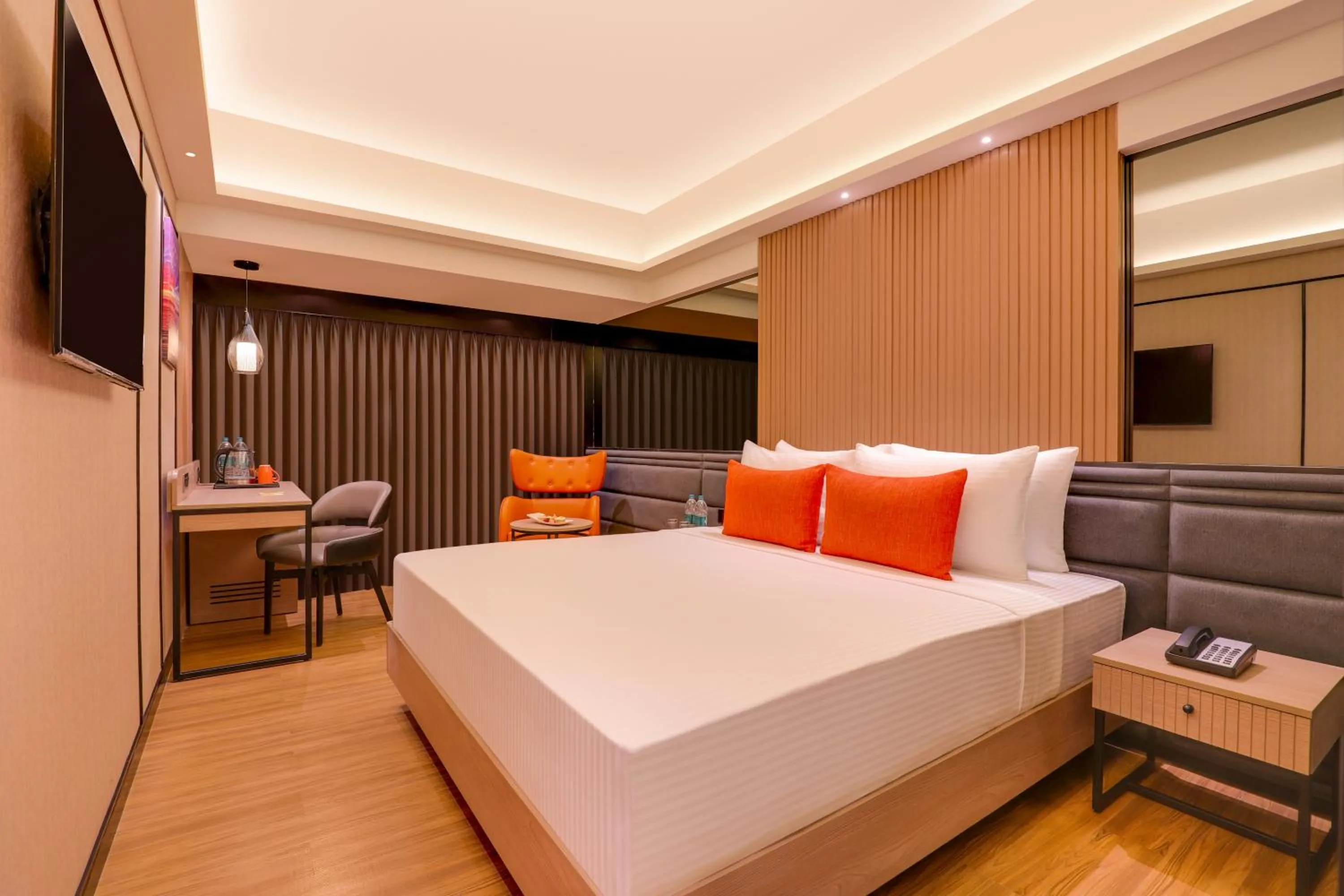 Bedroom, Bed in Lemon Tree Premier, Malad, Mumbai