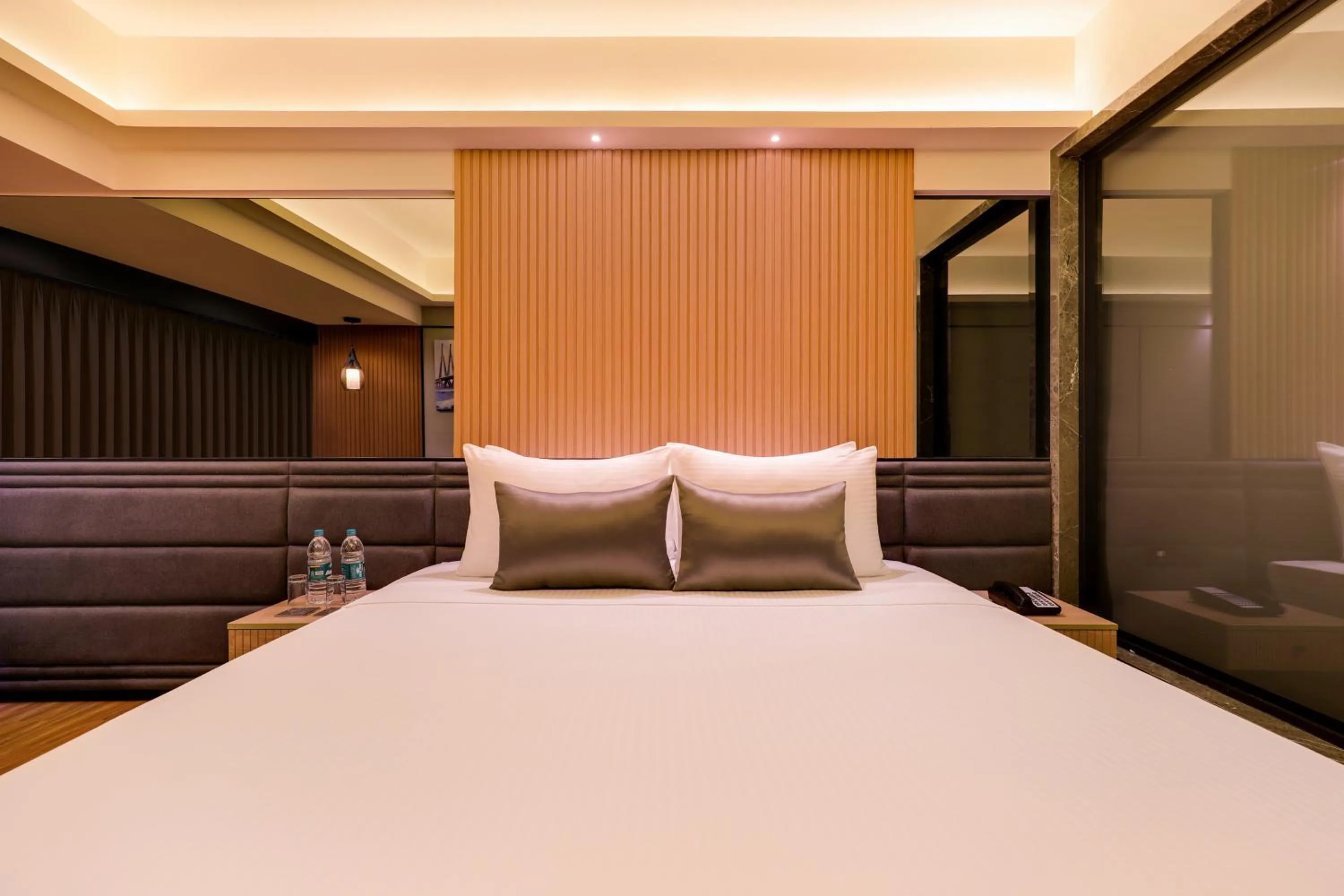 Bed in Lemon Tree Premier, Malad, Mumbai