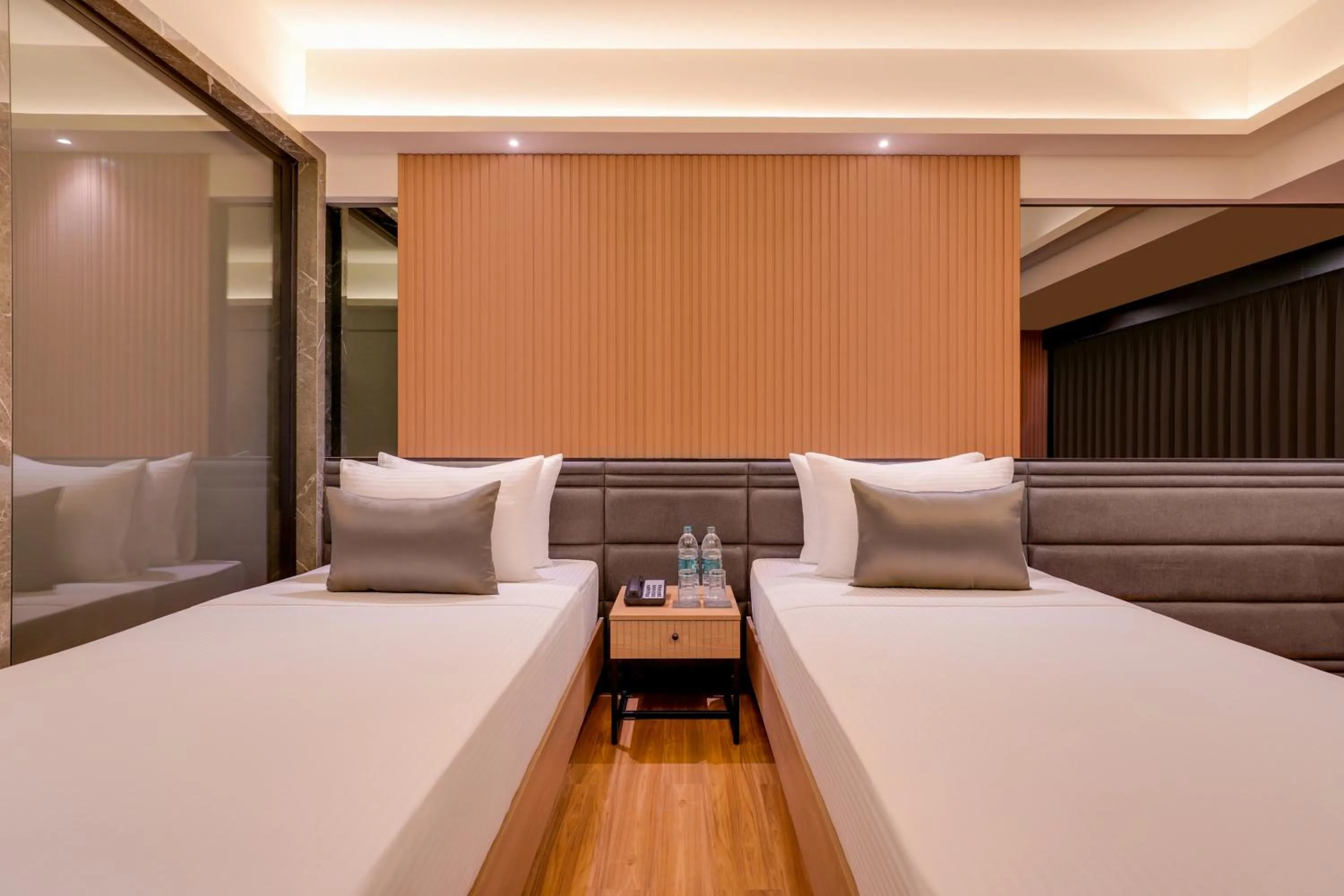 Bedroom, Bed in Lemon Tree Premier, Malad, Mumbai