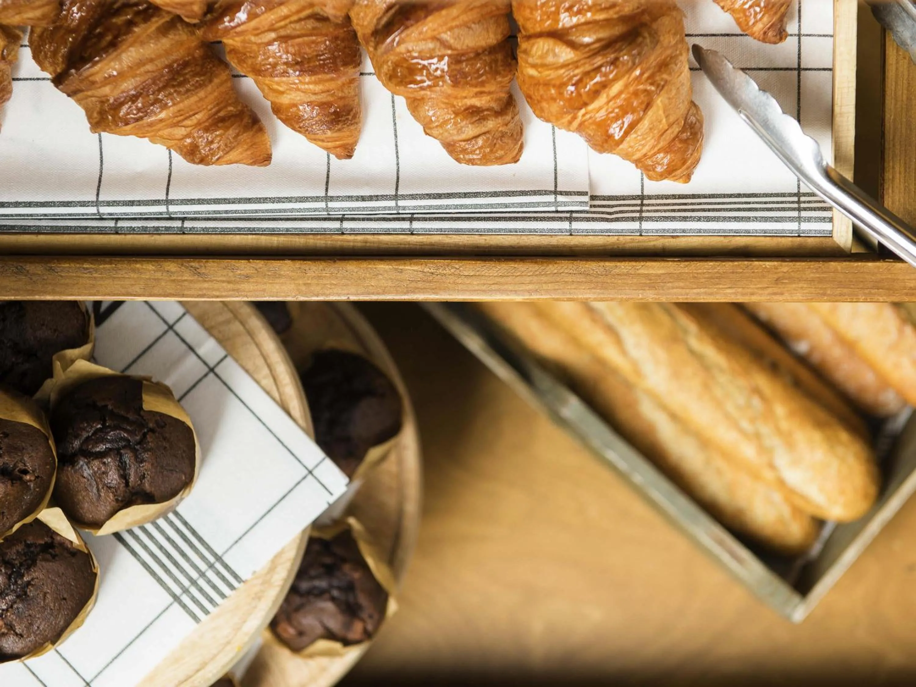 Bedroom in Novotel Muscat Airport