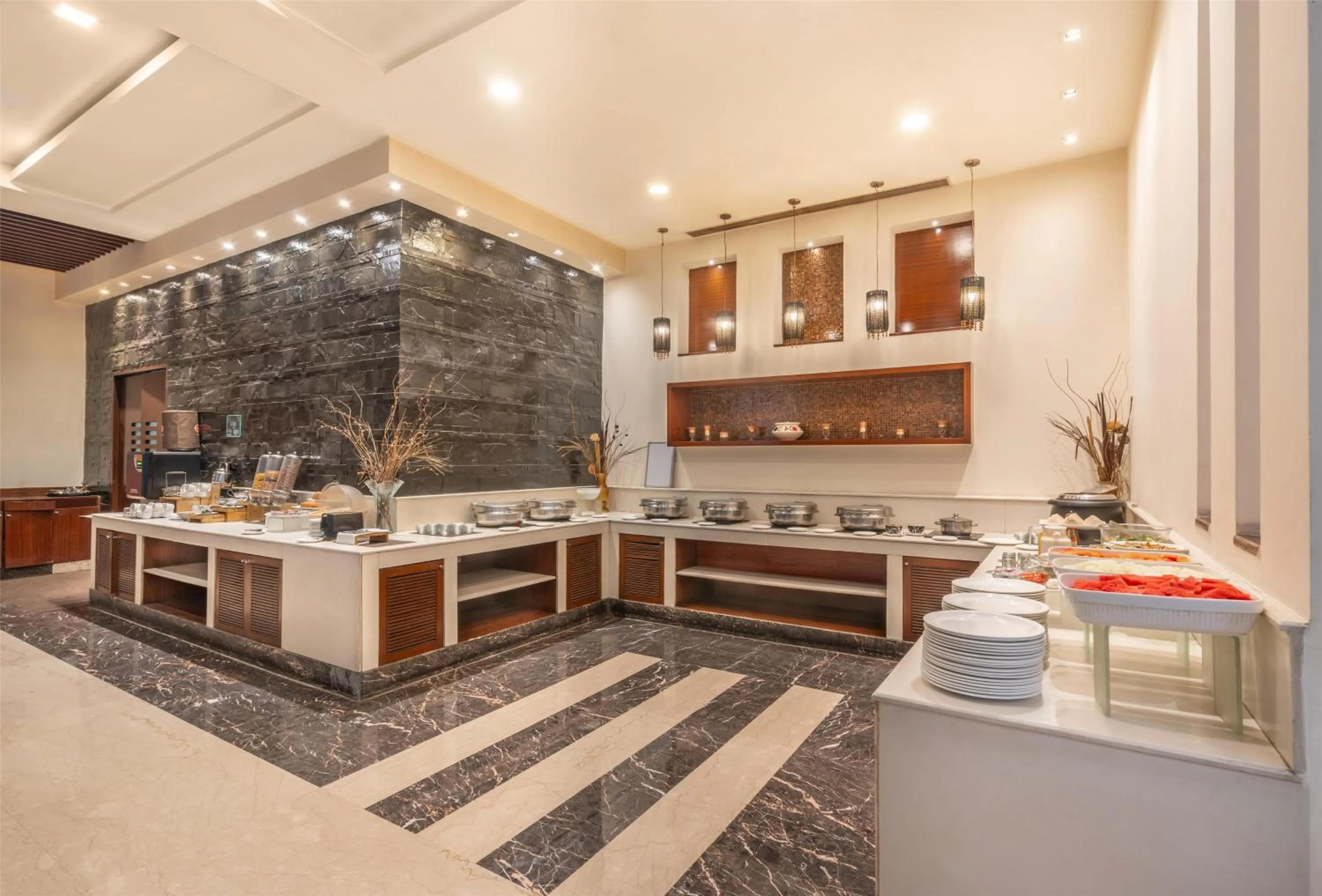 Restaurant/places to eat in Park Inn Gurgaon