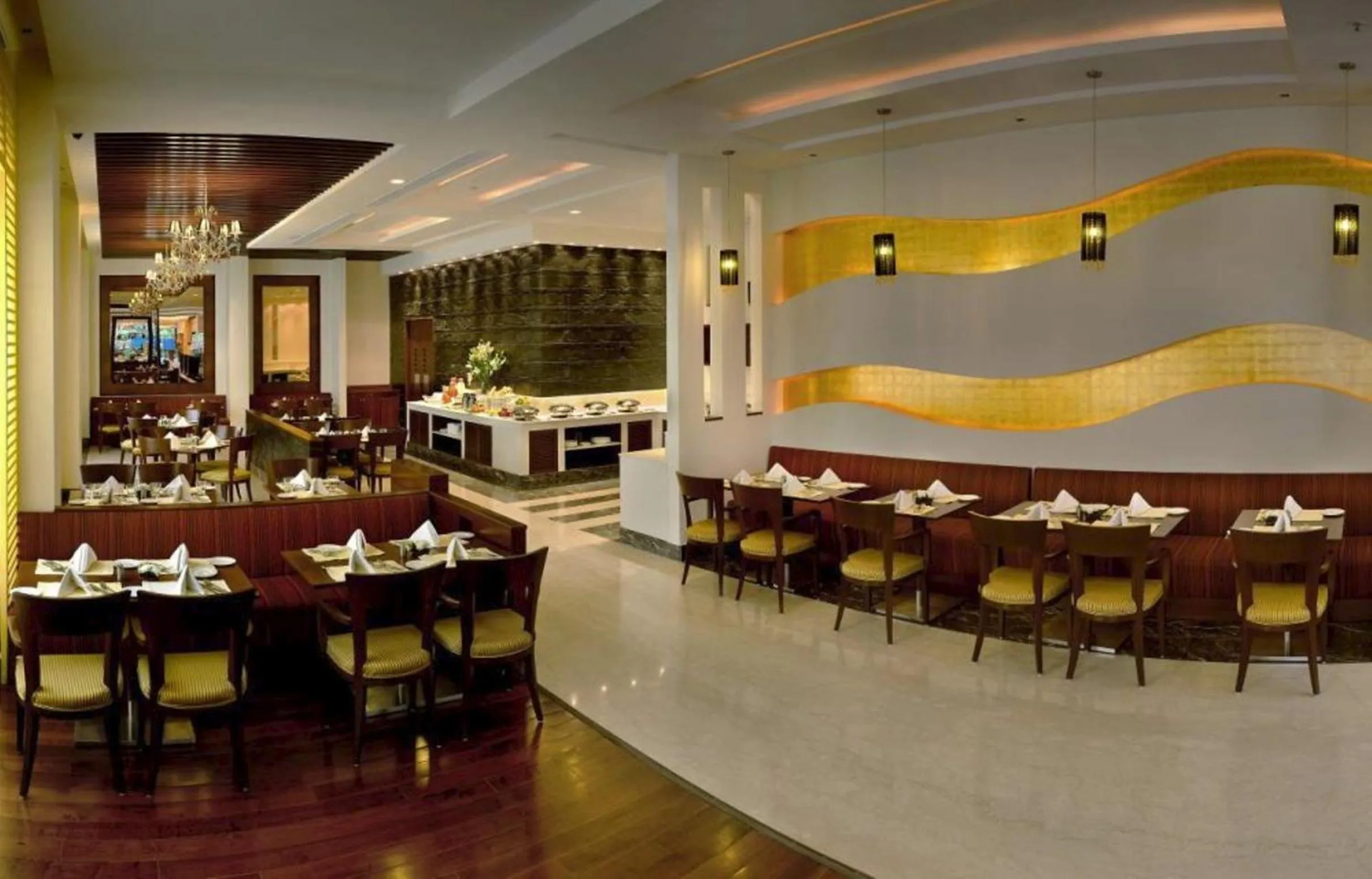 Restaurant/places to eat in Park Inn Gurgaon