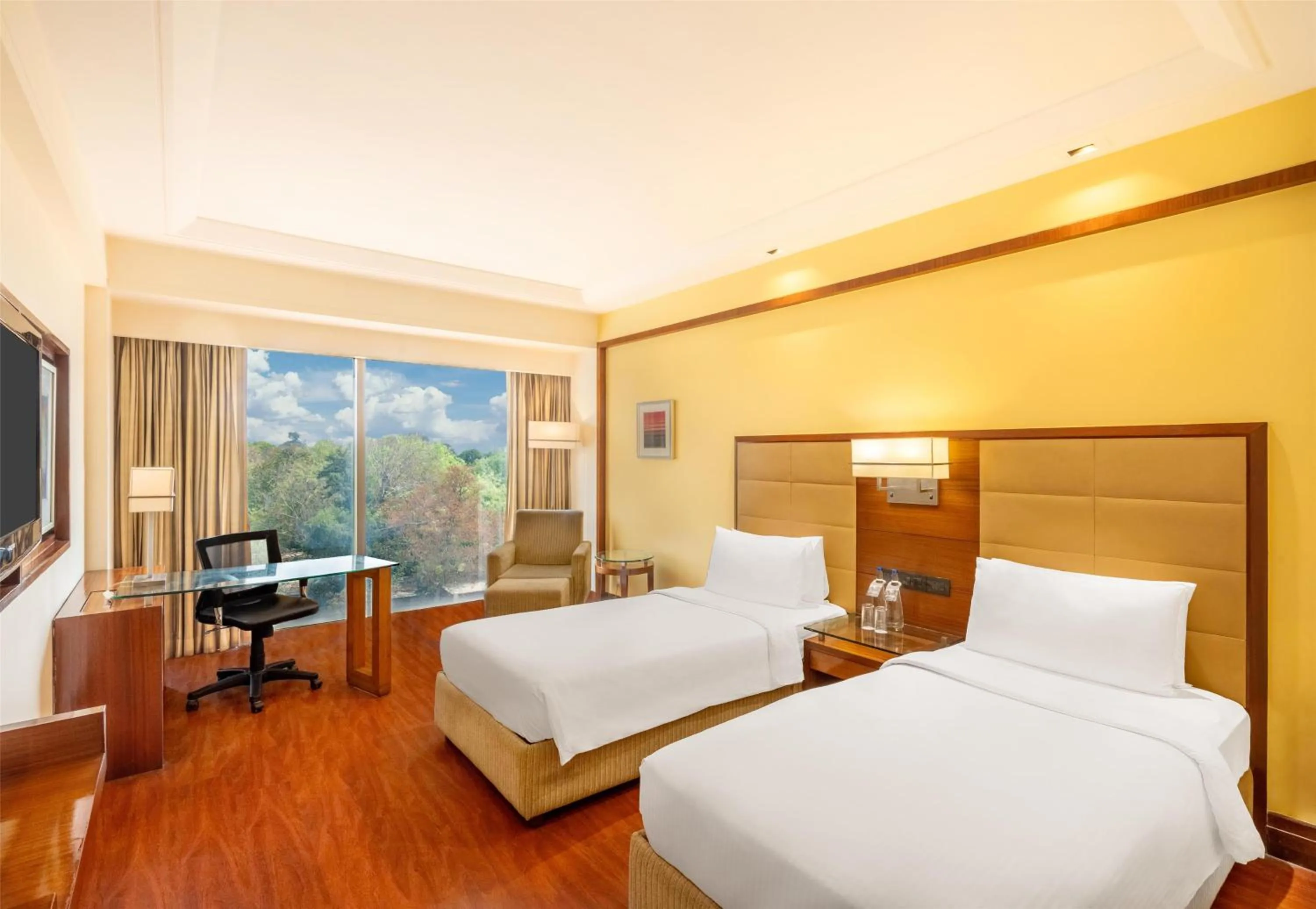 Bedroom, Bed in Park Inn Gurgaon