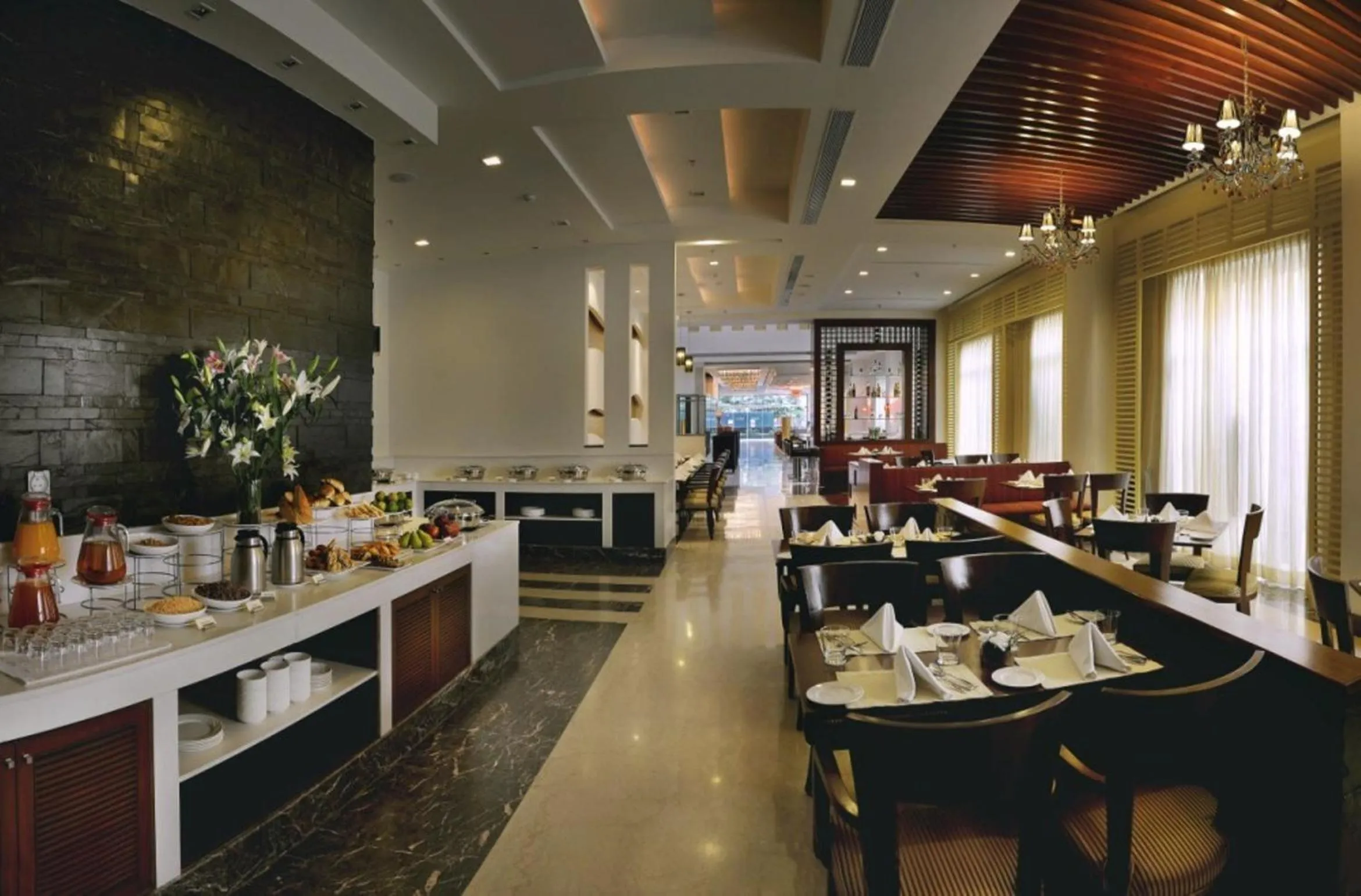 Restaurant/places to eat in Park Inn Gurgaon