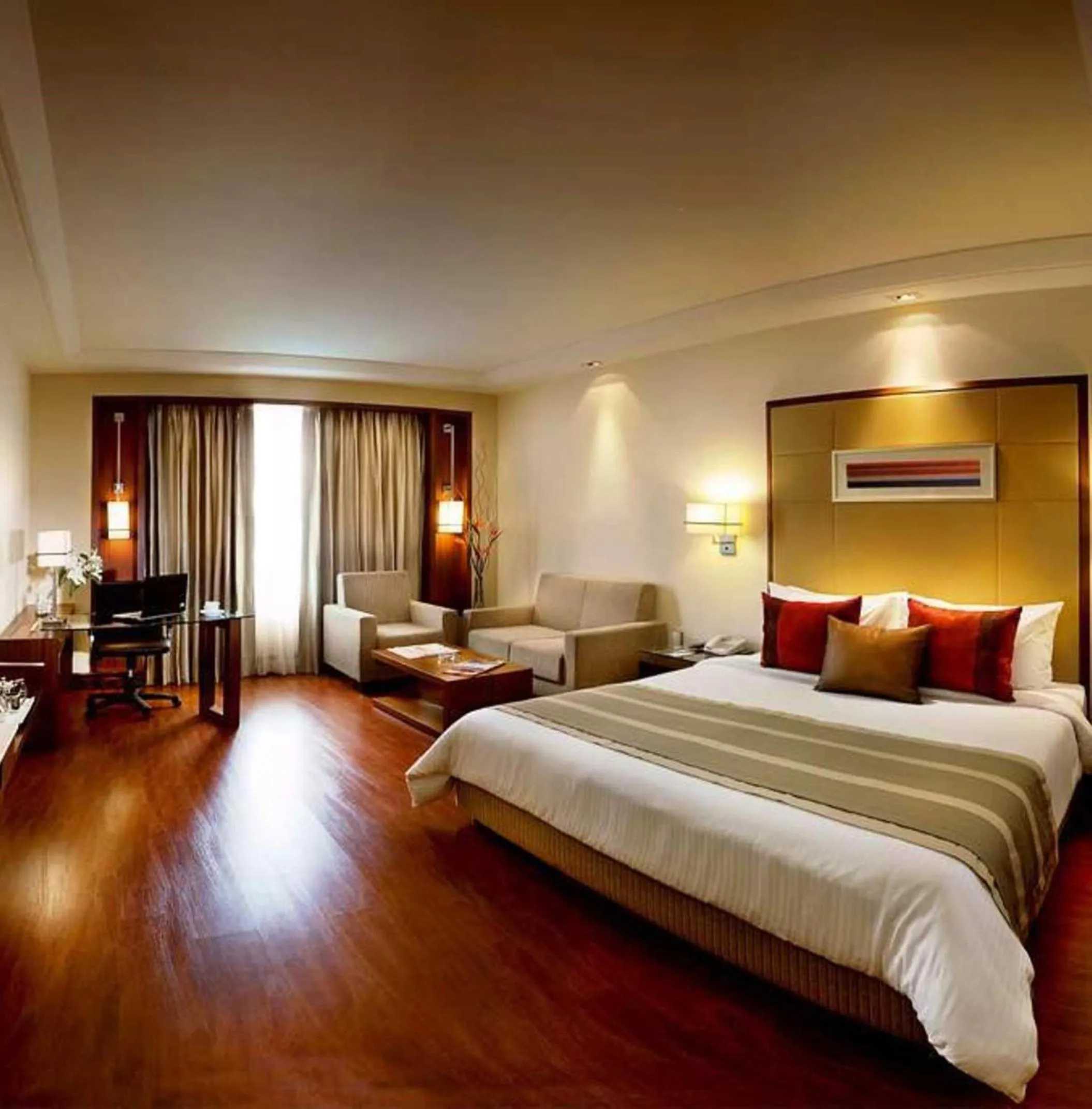 Photo of the whole room, Bed in Park Inn Gurgaon
