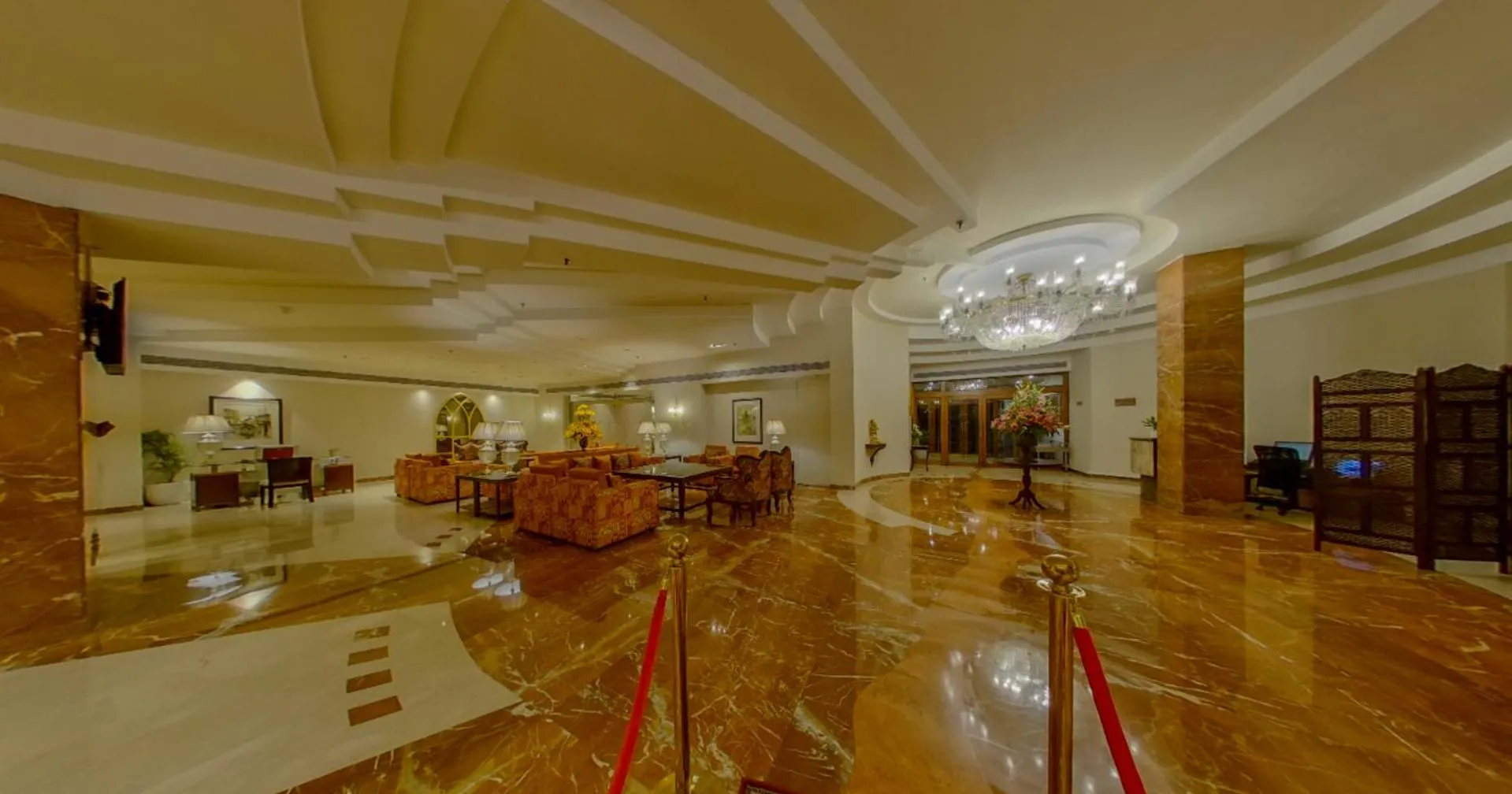 Lobby or reception in Peerless Hotel Kolkata