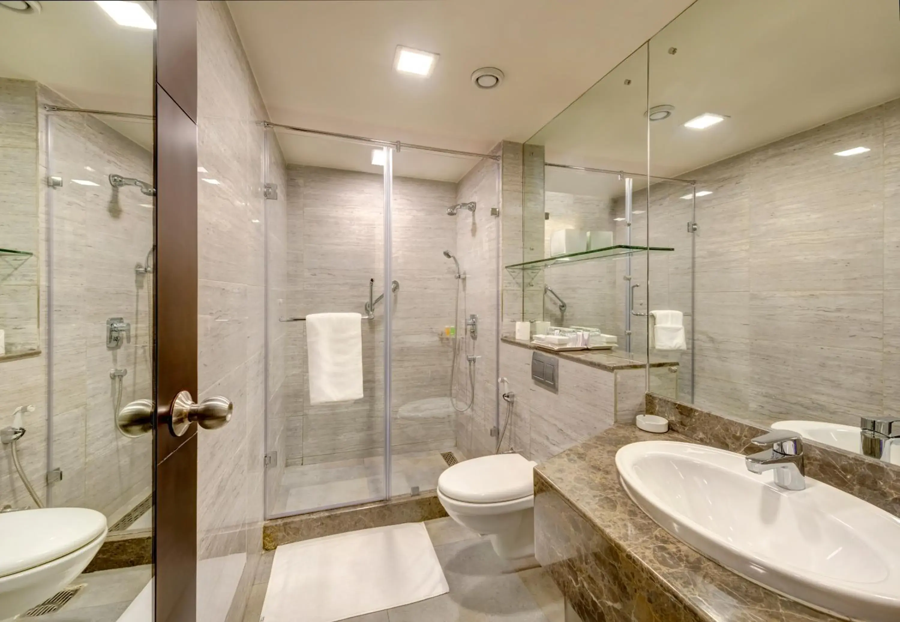 Premier Room in Peerless Hotel Kolkata Premier Room in Peerless Hotel Kolkata