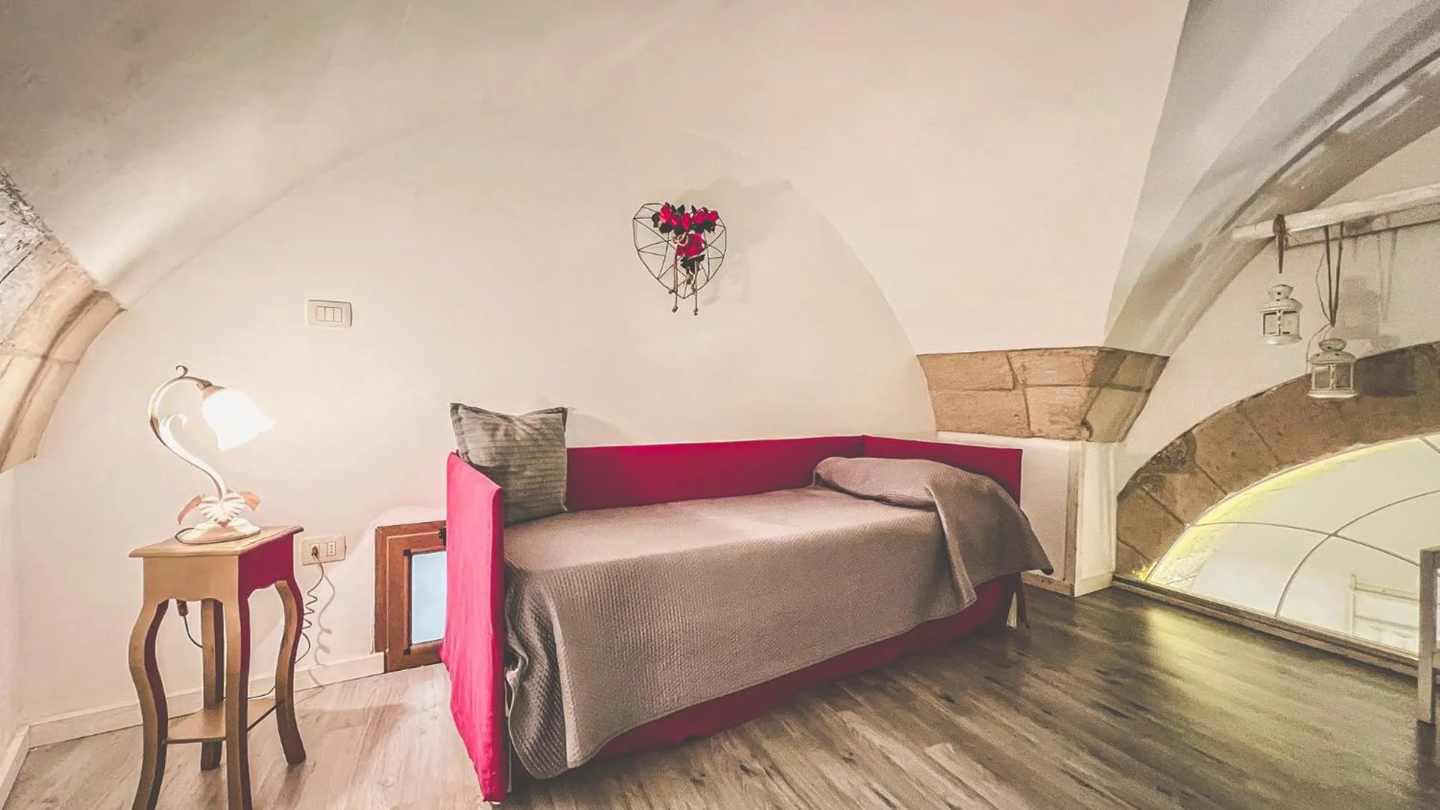 Photo of the whole room, Bed in Cadelli Luxury Suite & Apartments