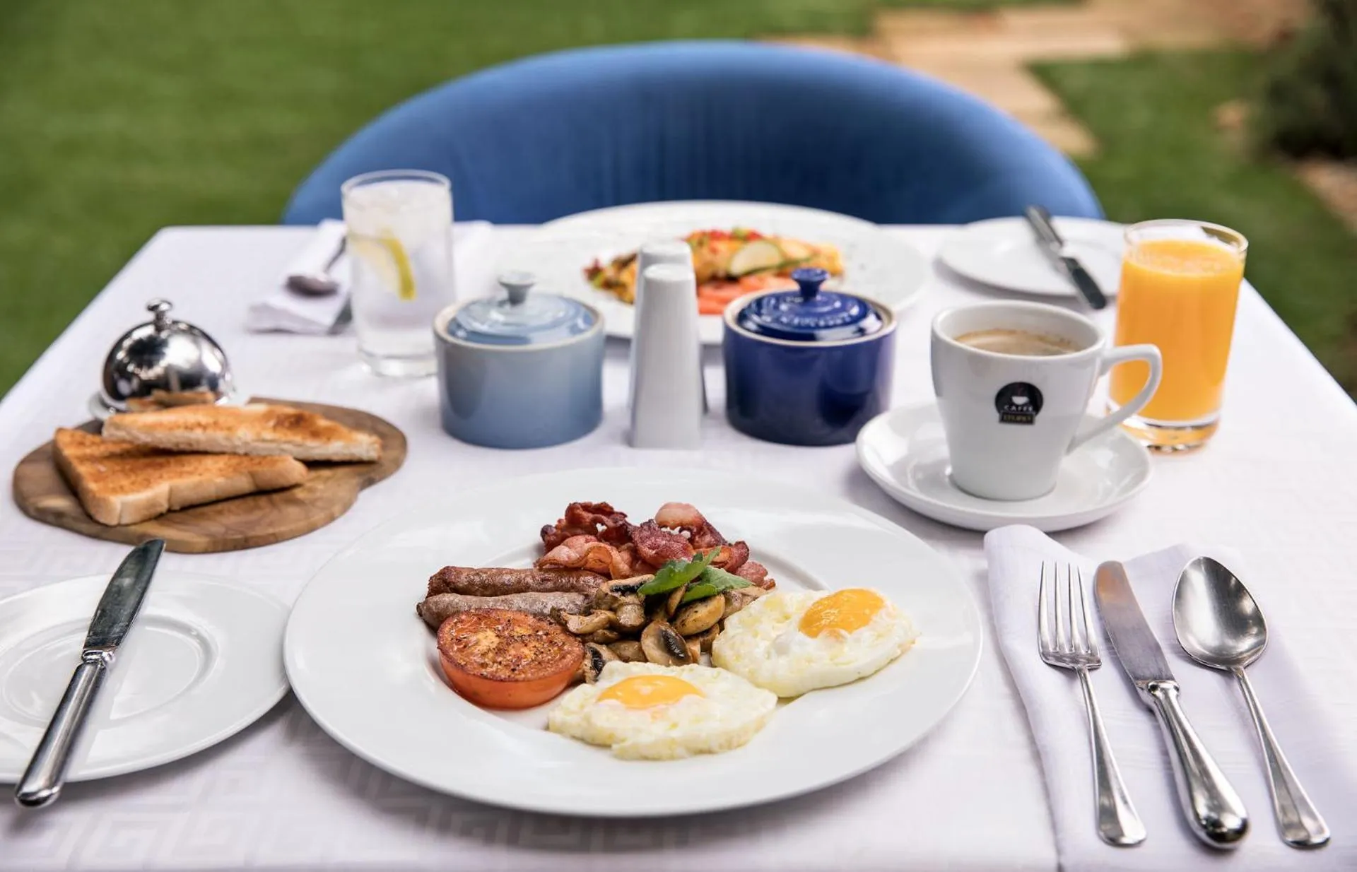 Restaurant/places to eat in African Rock Hotel & Spa, a "Boutique Lifestyle Resort"