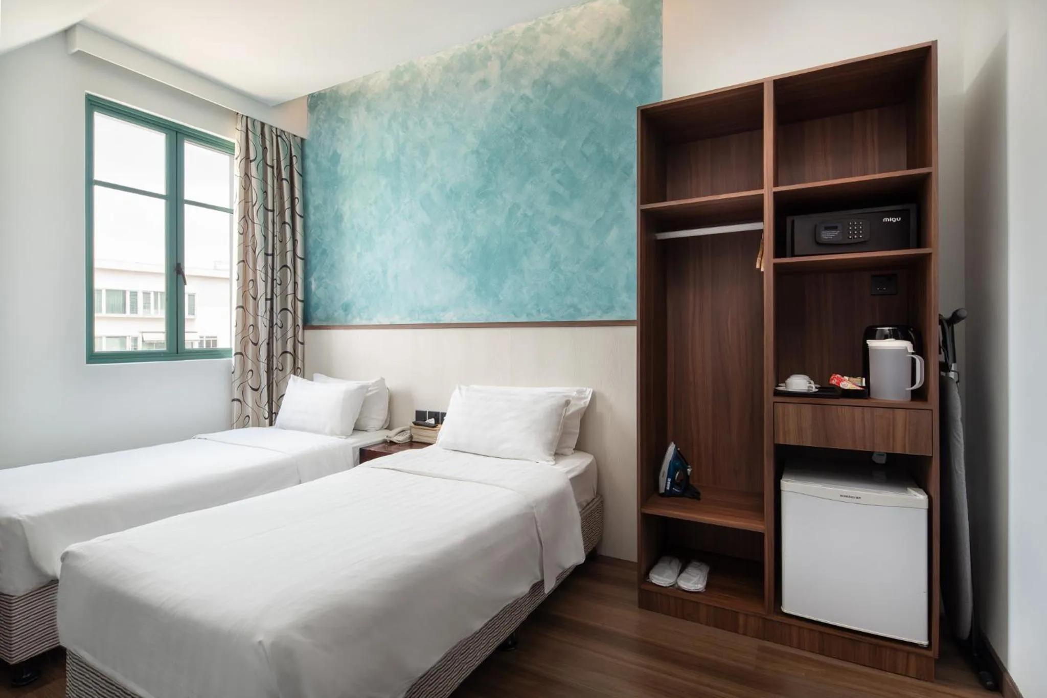 Bed in The Quay Hotel West Coast