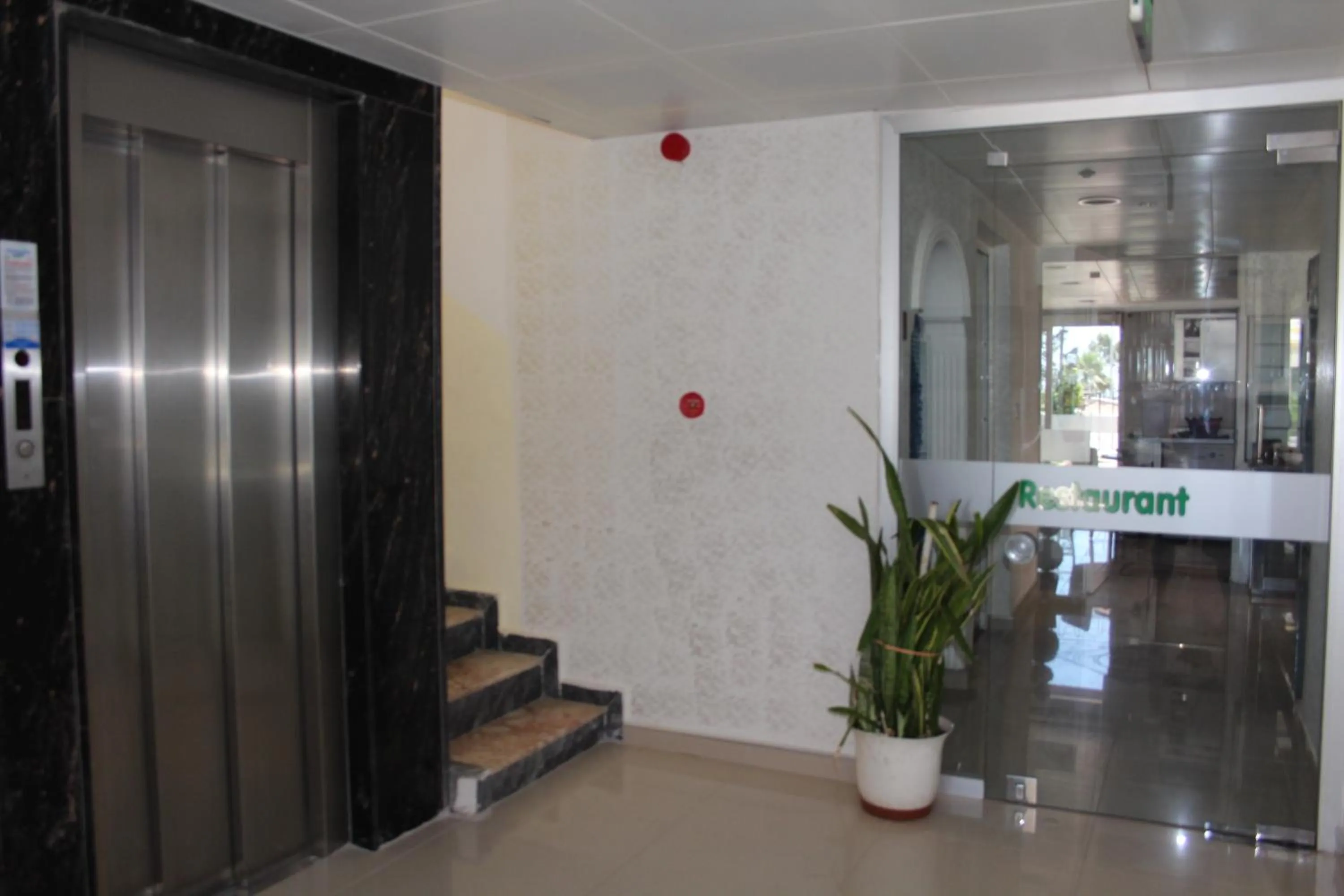 Lobby or reception in Hotel Simsek