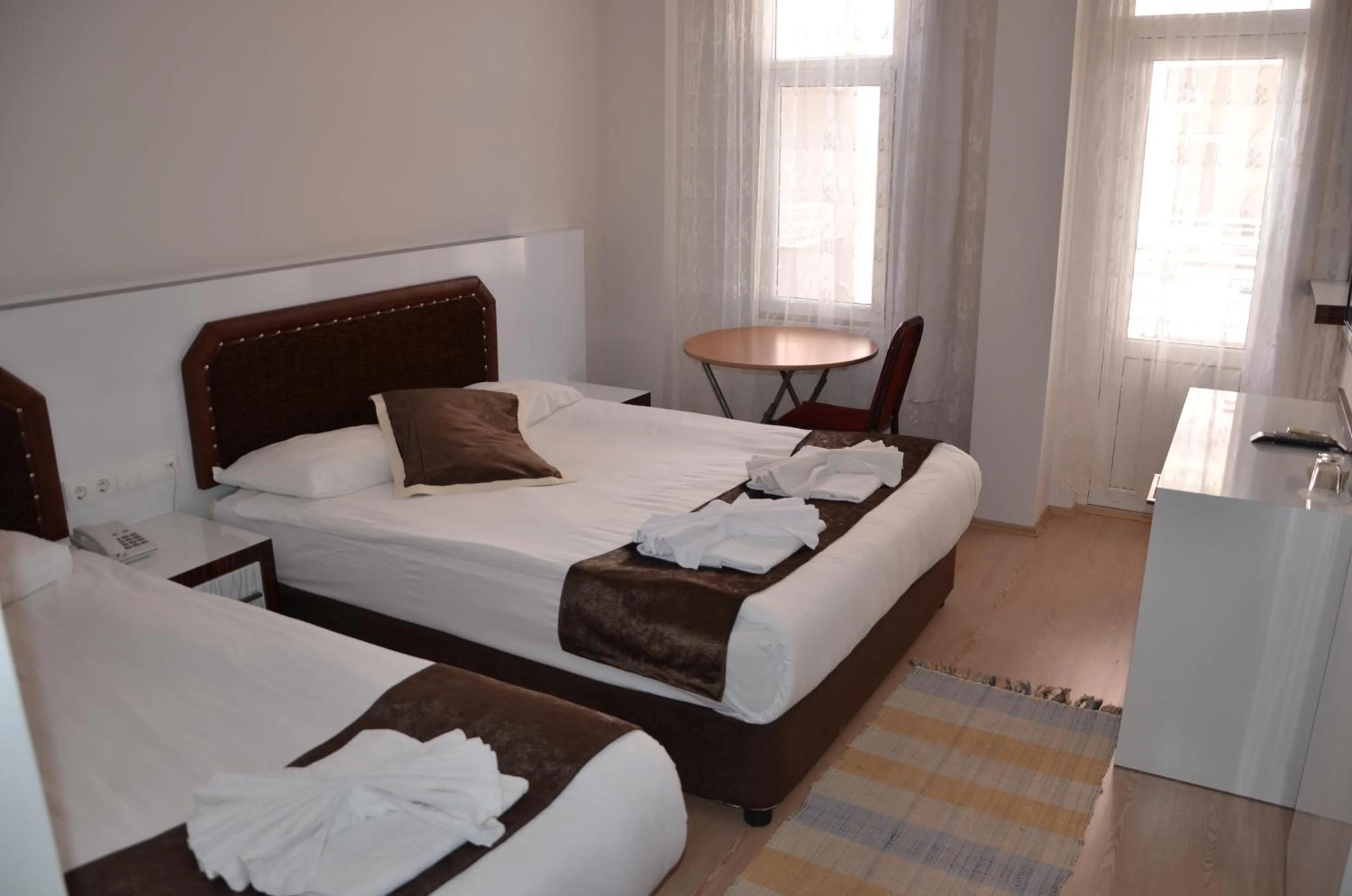 Photo of the whole room, Bed in Hotel Simsek
