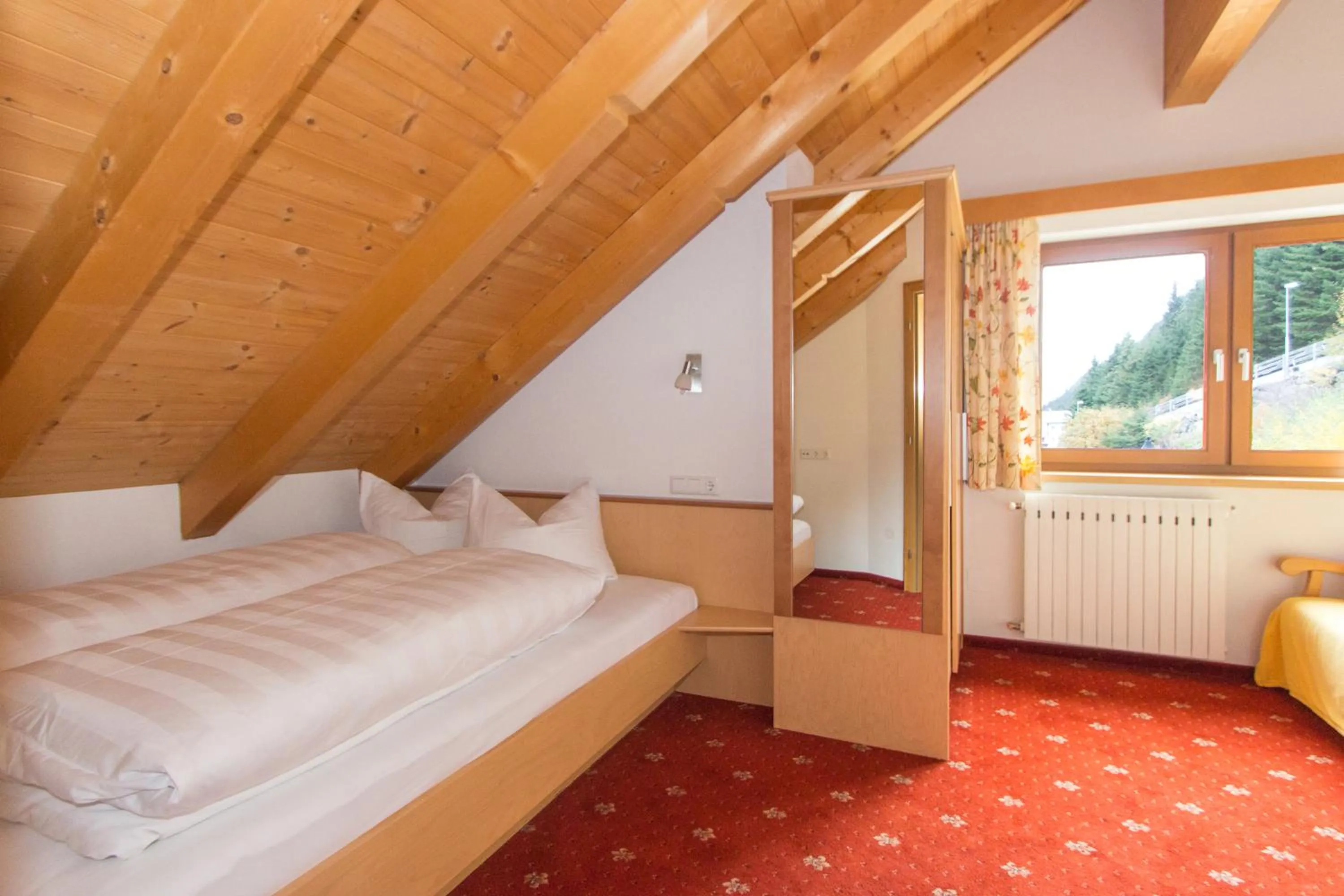 Bedroom, Bed in Hotel Garni Försterheim