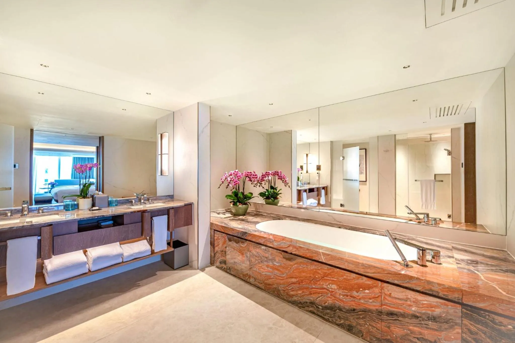 Bathroom in Mandarin Oriental, Singapore